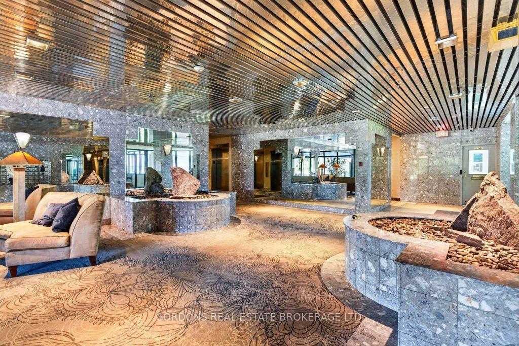 Photo 6 of Unit 1005, 1000 King Street W, Kingston, Central City West — HOMEH