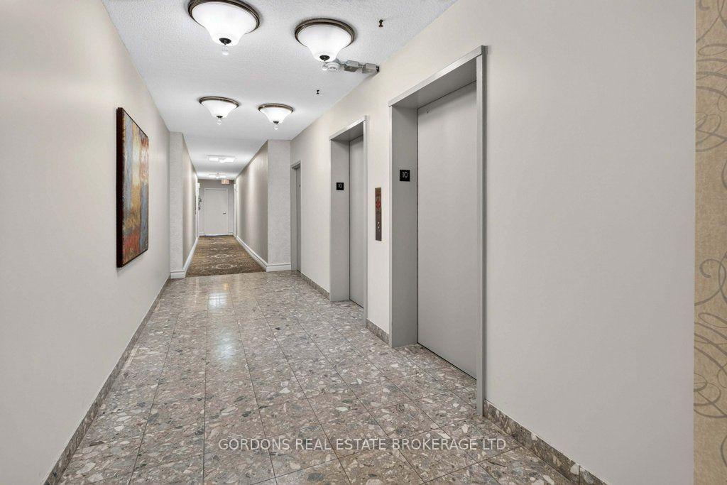 Photo 9 of Unit 1005, 1000 King Street W, Kingston, Central City West — HOMEH