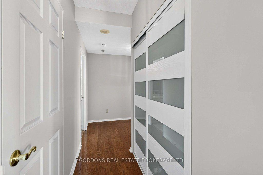Photo 29 of Unit 1005, 1000 King Street W, Kingston, Central City West — HOMEH