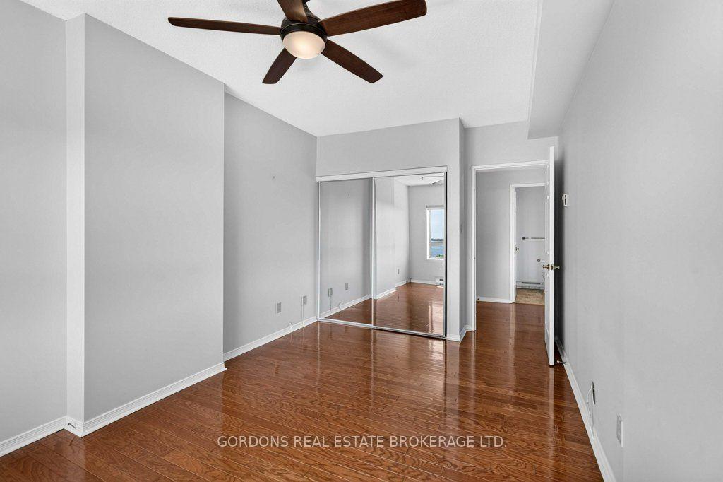 Photo 33 of Unit 1005, 1000 King Street W, Kingston, Central City West — HOMEH