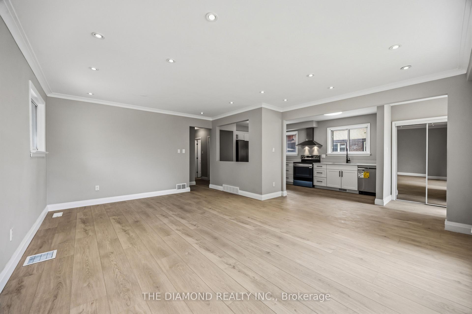 Photo 7 of 21 Jardine Place, Etobicoke, Willowridge-Martingrove-Richview — HOMEH