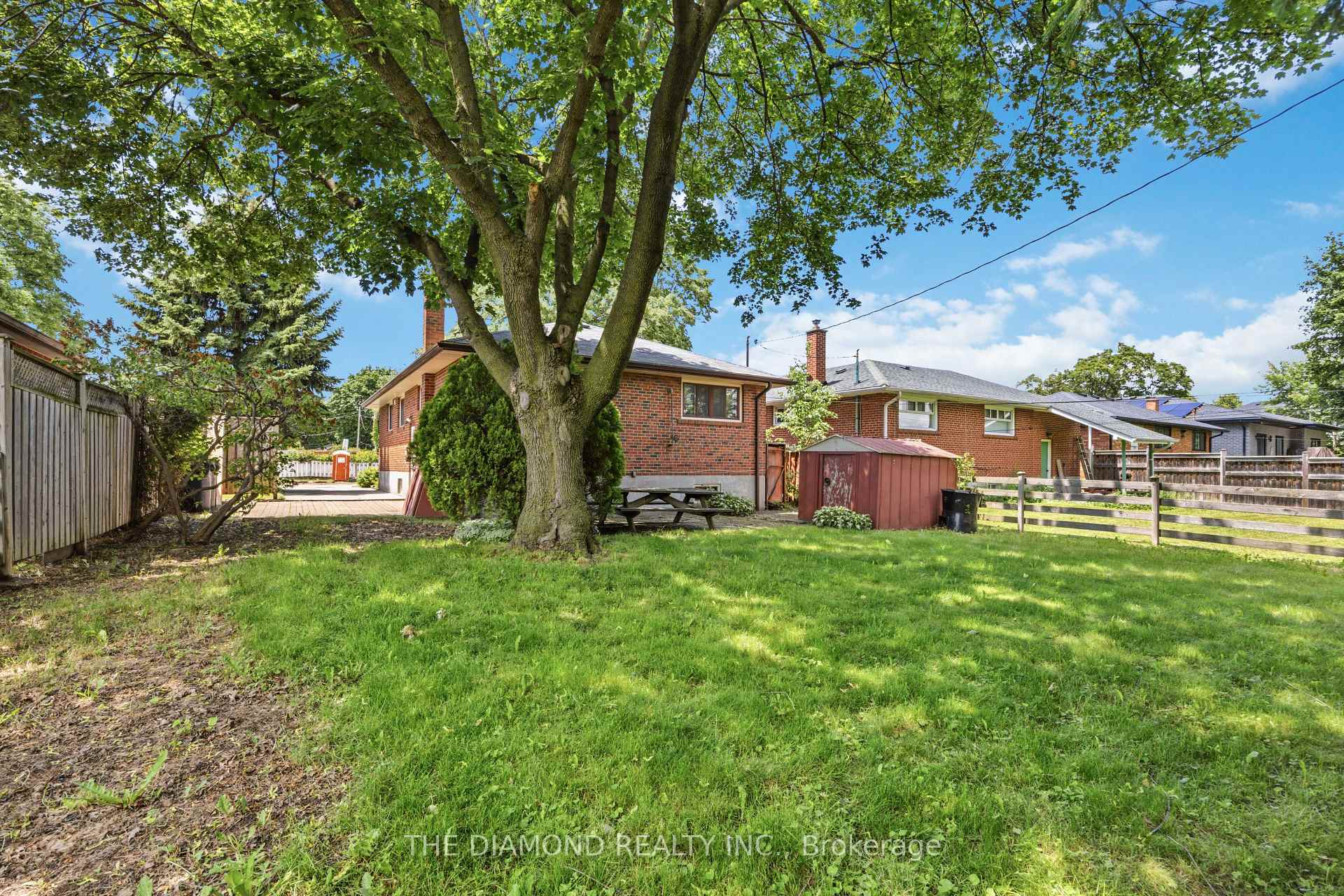 Photo 32 of 21 Jardine Place, Etobicoke, Willowridge-Martingrove-Richview — HOMEH