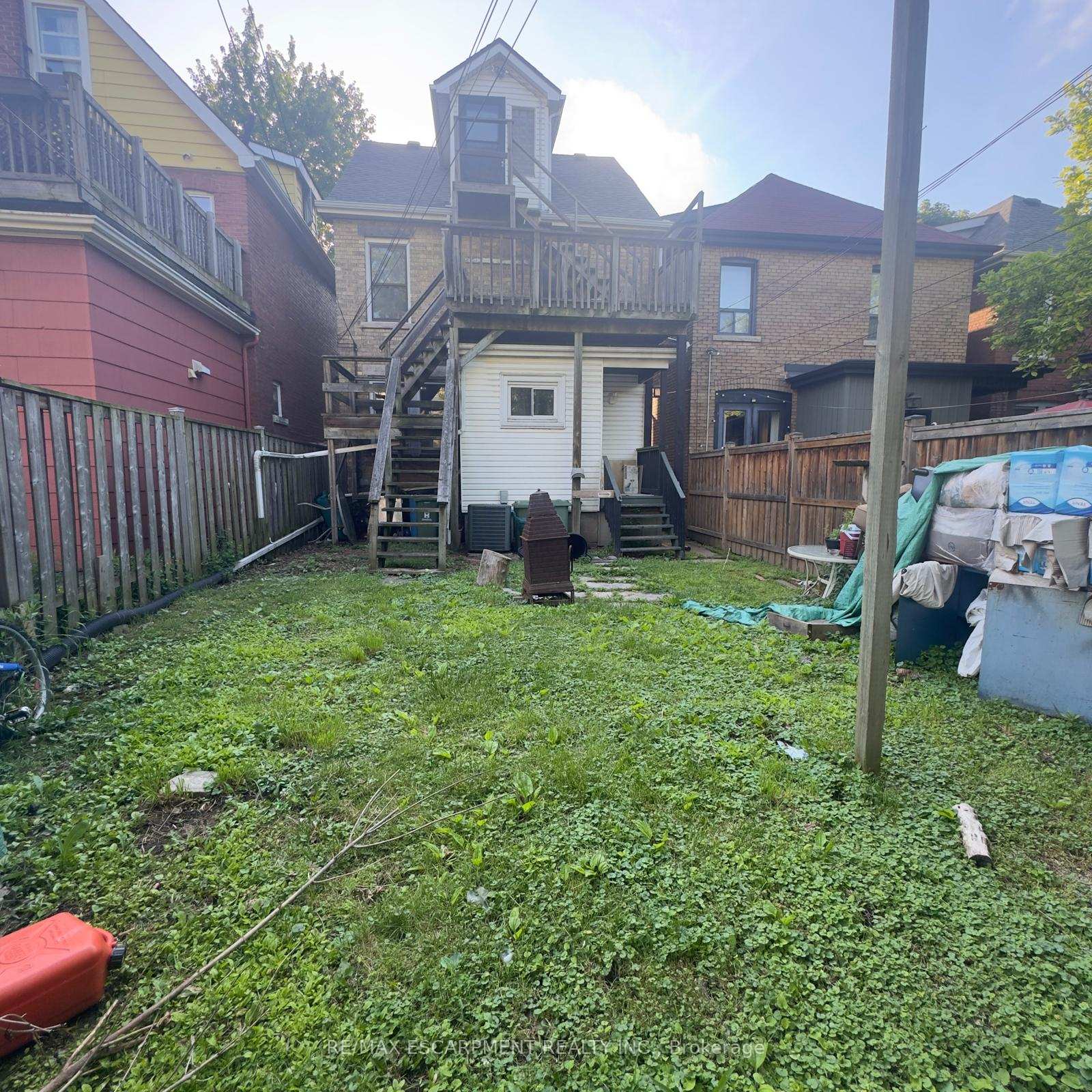 Photo 2 of 33 Cedar Avenue, Hamilton, Blakeley — HOMEH