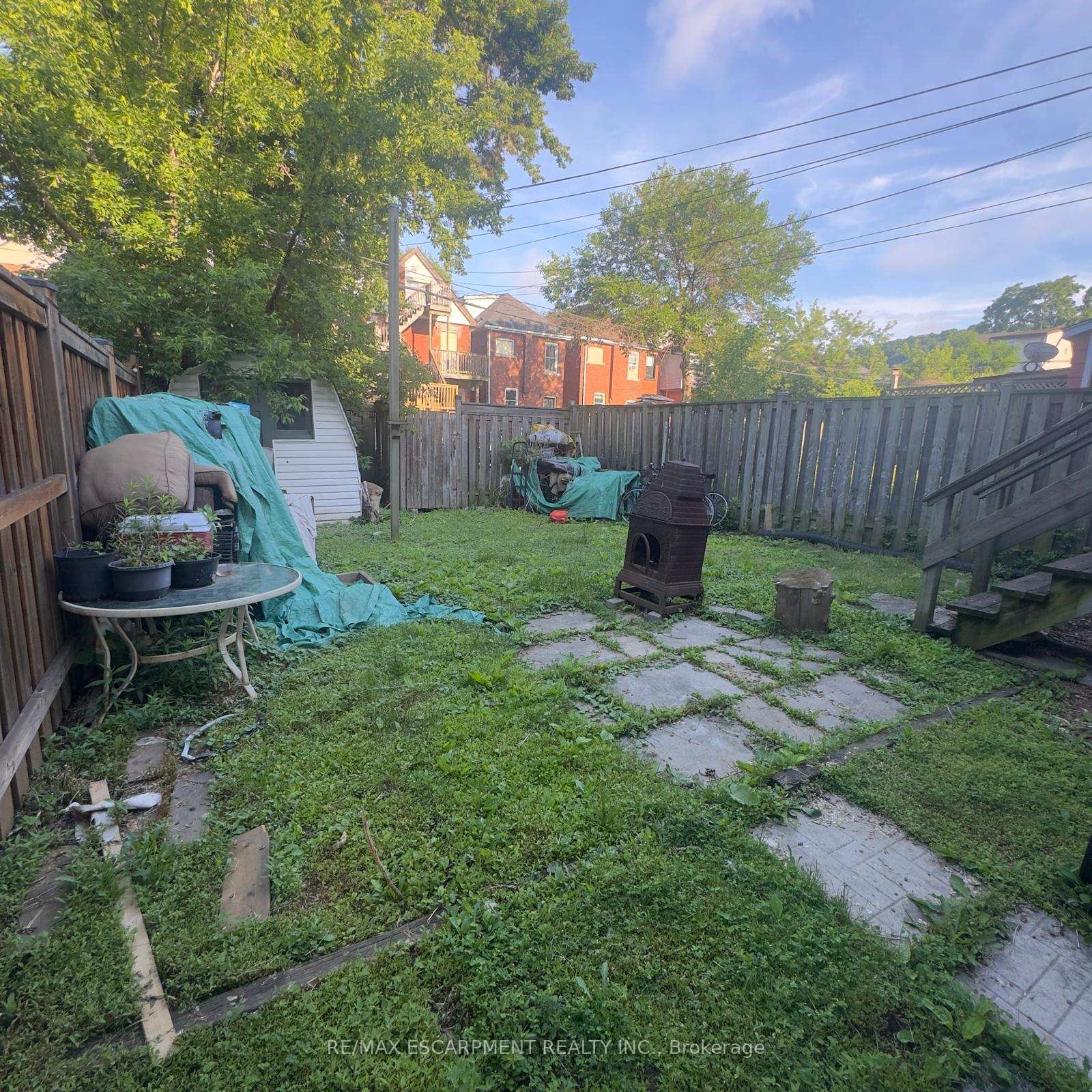 Photo 3 of 33 Cedar Avenue, Hamilton, Blakeley — HOMEH