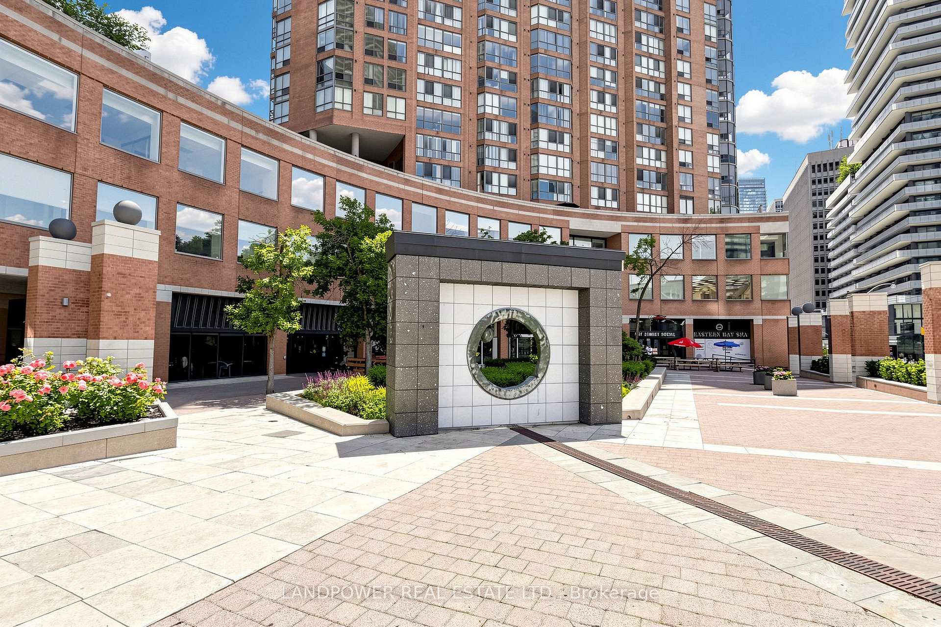 Photo 21 of Unit 1710, 1055 Bay Street, Toronto, Bay Street Corridor — HOMEH