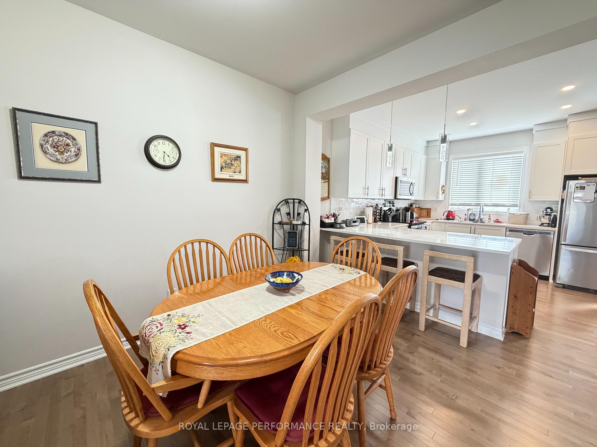 Photo 6 of 83 Latigo Ridge, Ottawa, Richmond — HOMEH