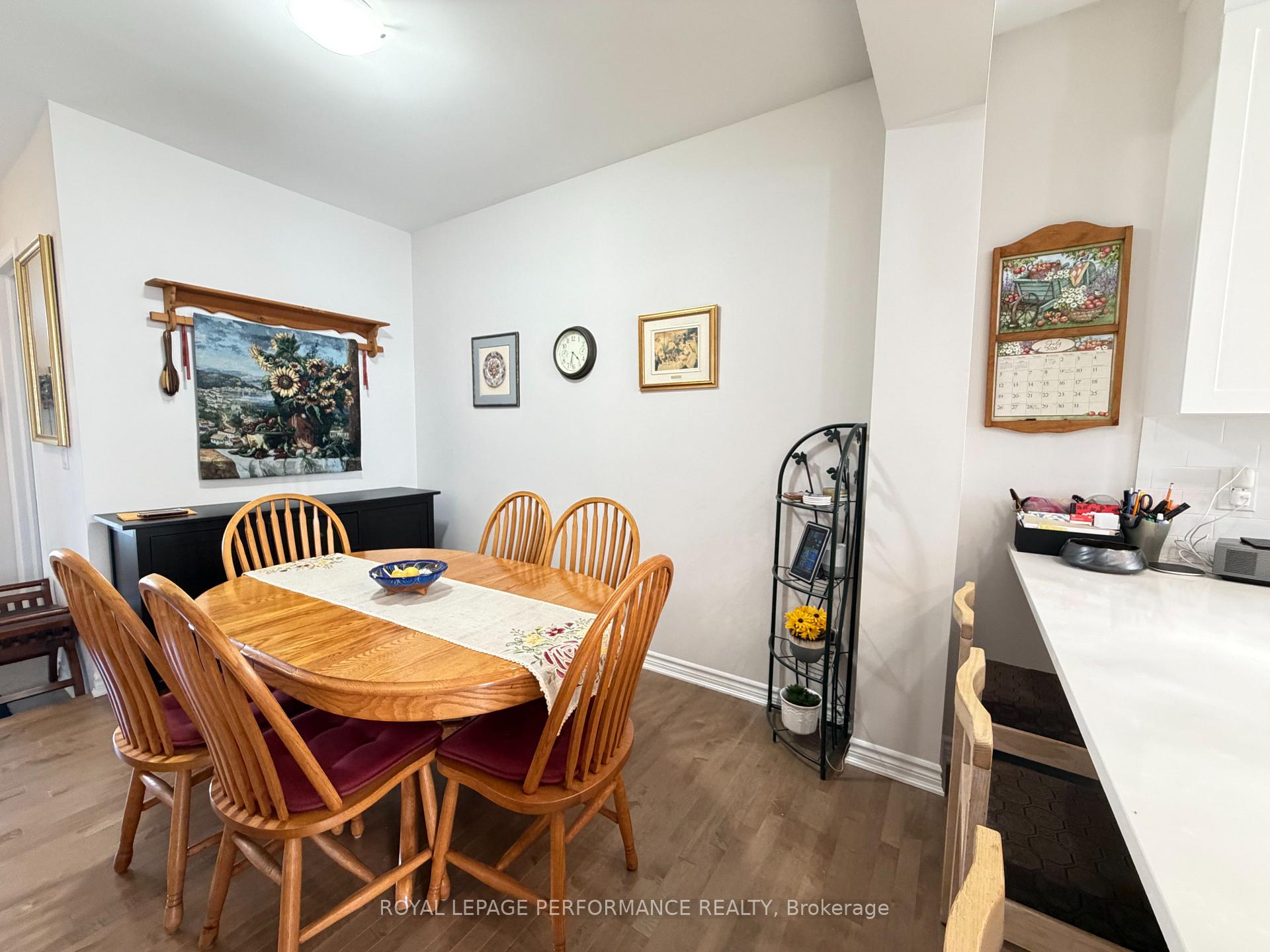 Photo 7 of 83 Latigo Ridge, Ottawa, Richmond — HOMEH