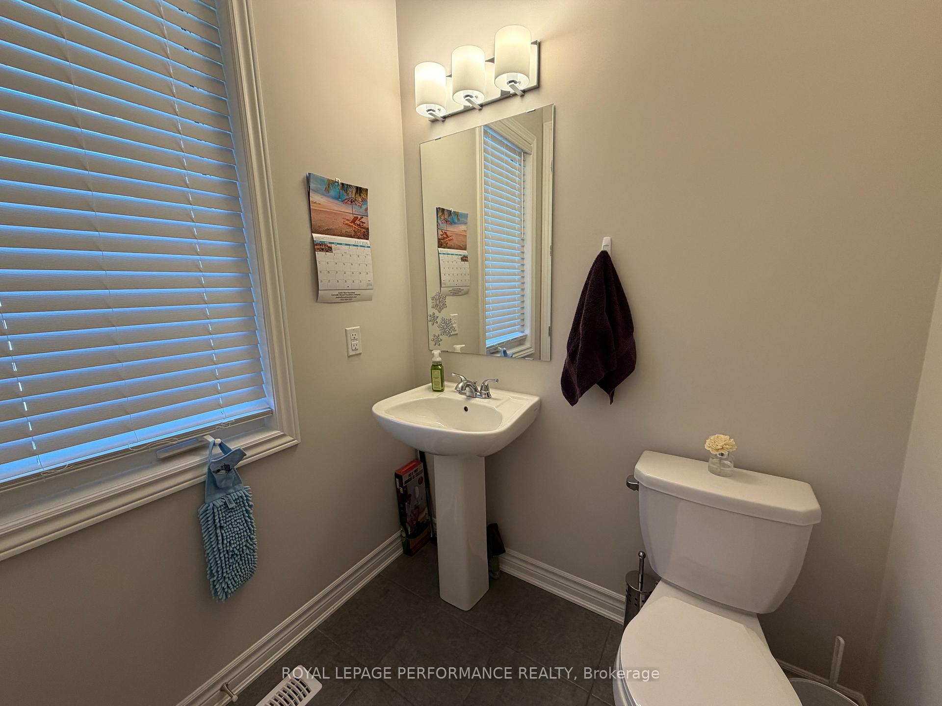 Photo 11 of 83 Latigo Ridge, Ottawa, Richmond — HOMEH