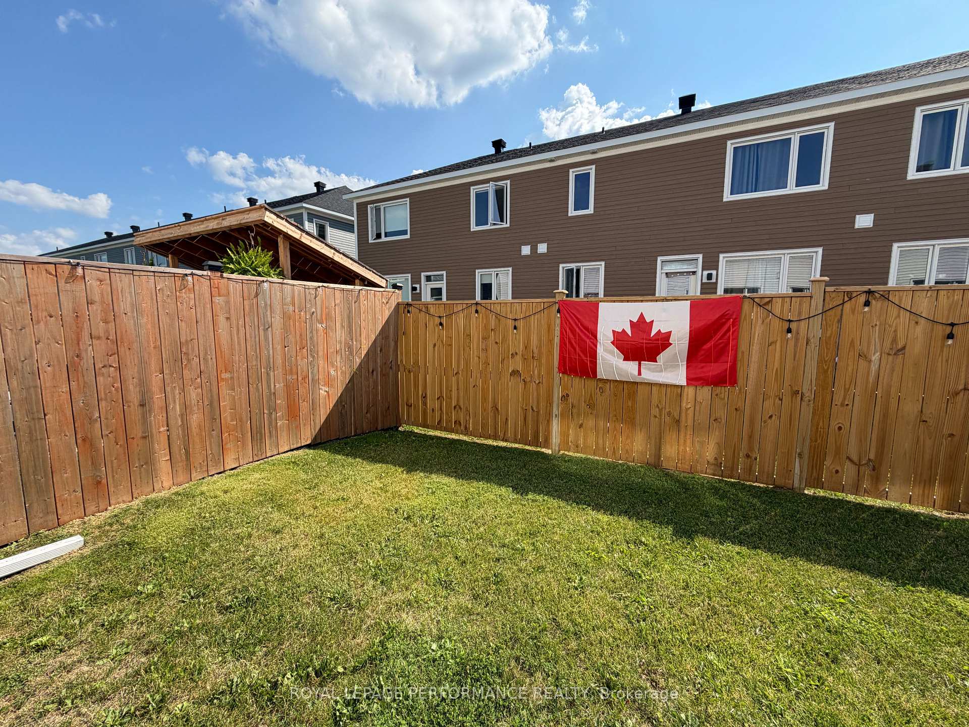 Photo 26 of 83 Latigo Ridge, Ottawa, Richmond — HOMEH