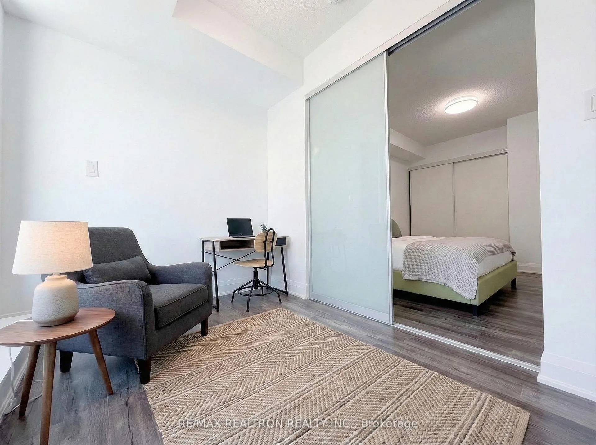 Photo 10 of Unit 509, 1 Uptown Drive, Markham, Unionville — HOMEH