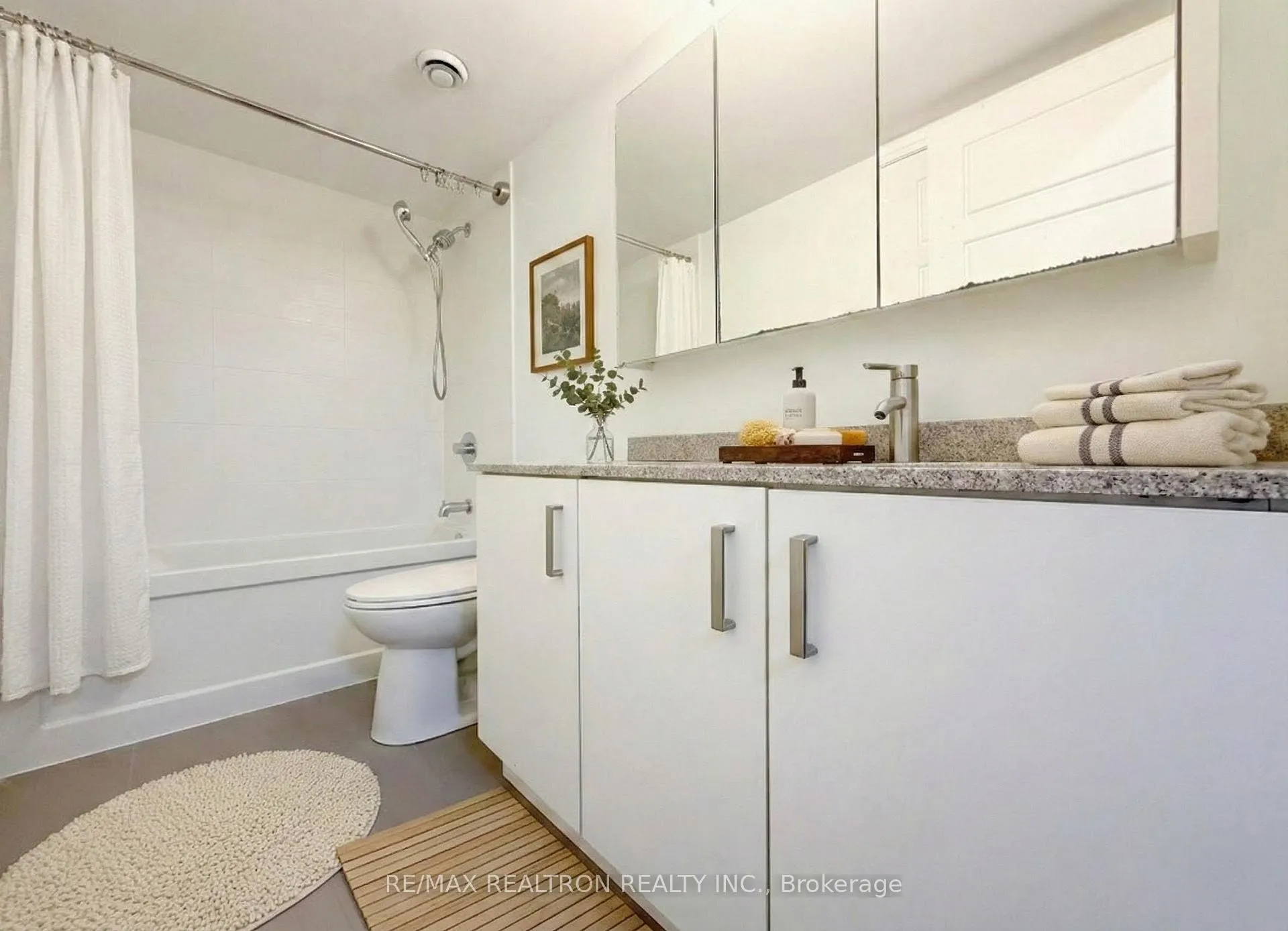 Photo 14 of Unit 509, 1 Uptown Drive, Markham, Unionville — HOMEH