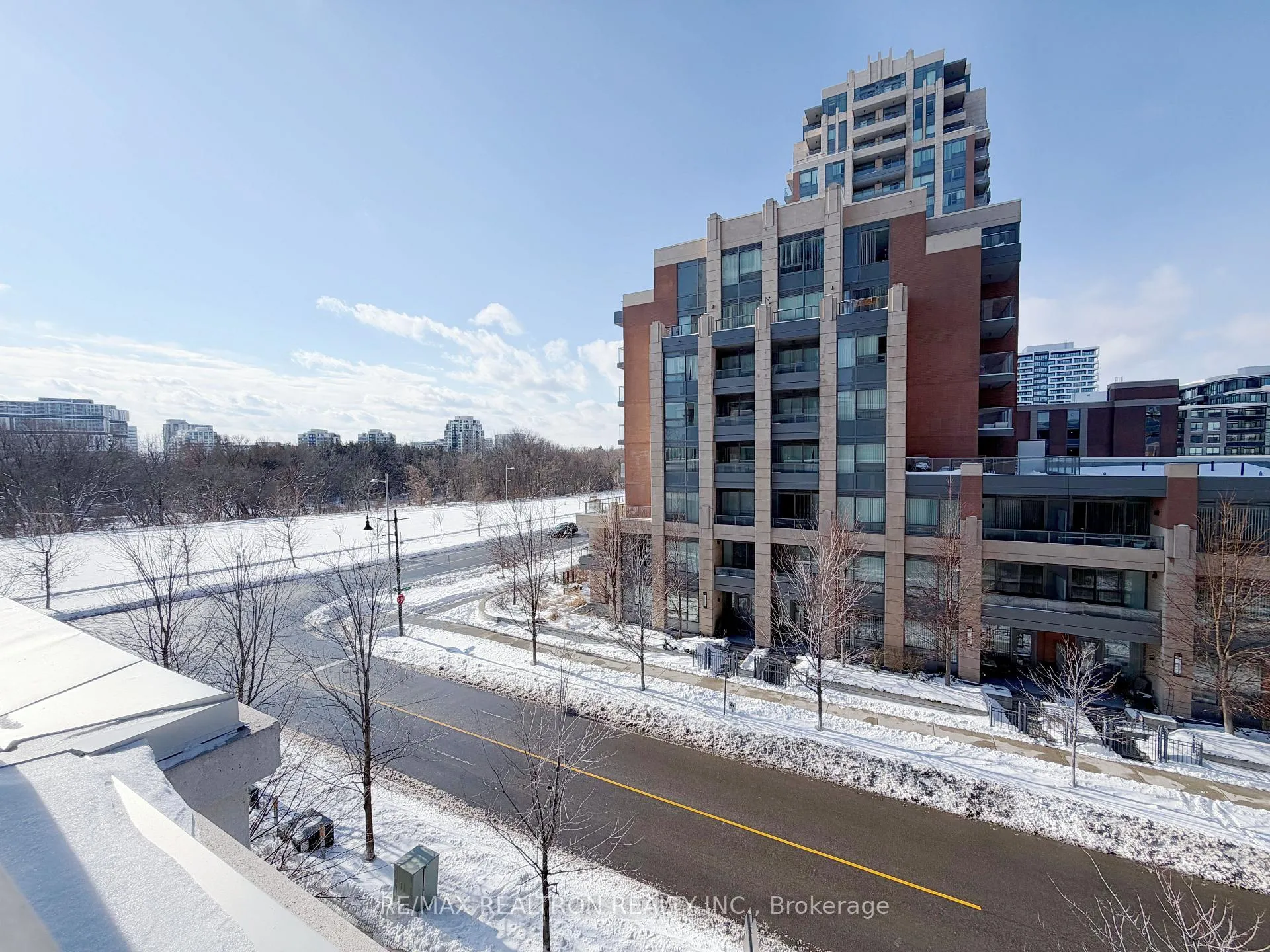 Photo 18 of Unit 509, 1 Uptown Drive, Markham, Unionville — HOMEH