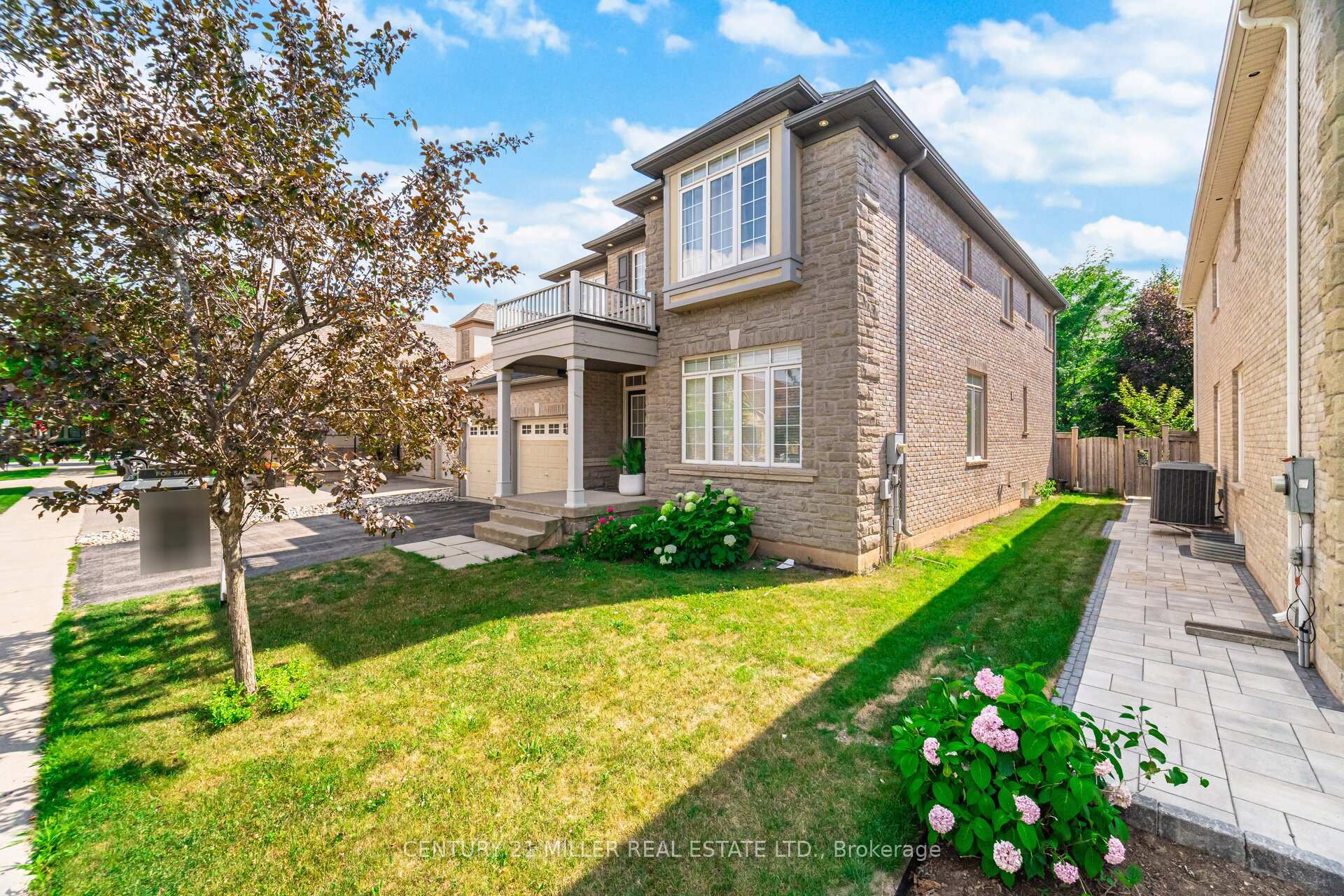 Photo 1 of 2098 Wildfel Way, Oakville, Bronte Creek — HOMEH