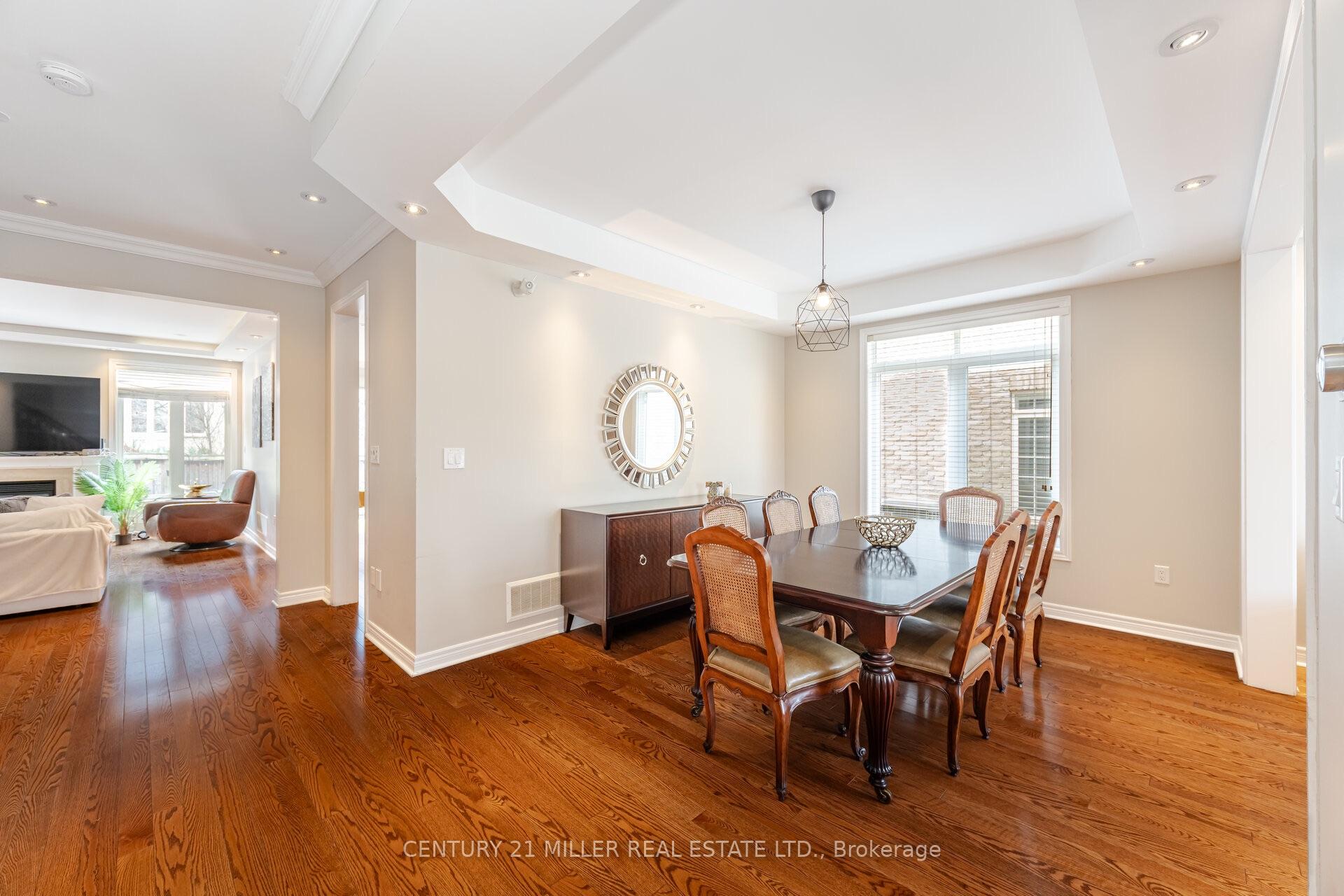Photo 8 of 2098 Wildfel Way, Oakville, Bronte Creek — HOMEH
