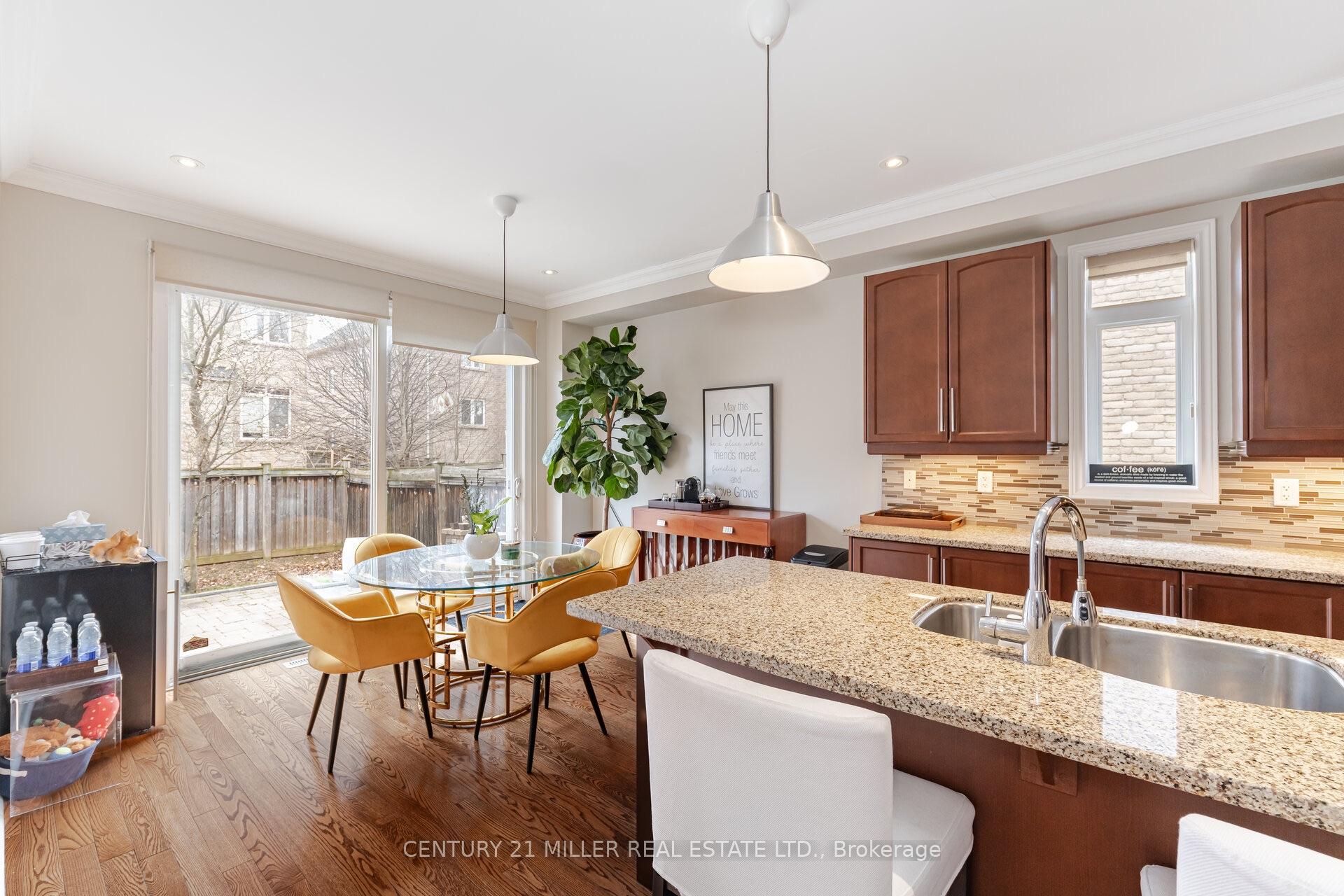 Photo 16 of 2098 Wildfel Way, Oakville, Bronte Creek — HOMEH