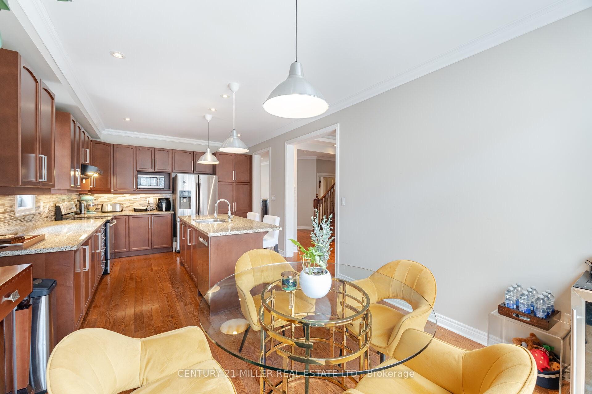 Photo 18 of 2098 Wildfel Way, Oakville, Bronte Creek — HOMEH