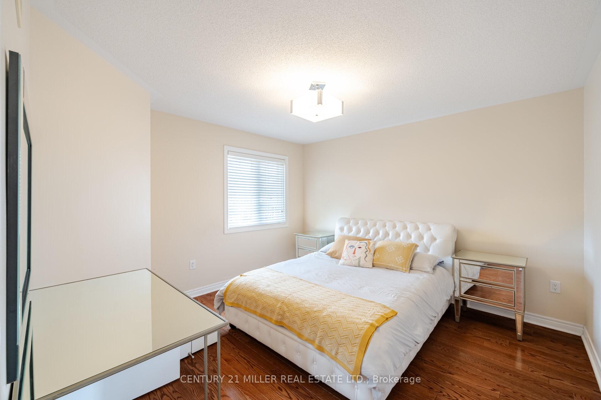 Photo 34 of 2098 Wildfel Way, Oakville, Bronte Creek — HOMEH