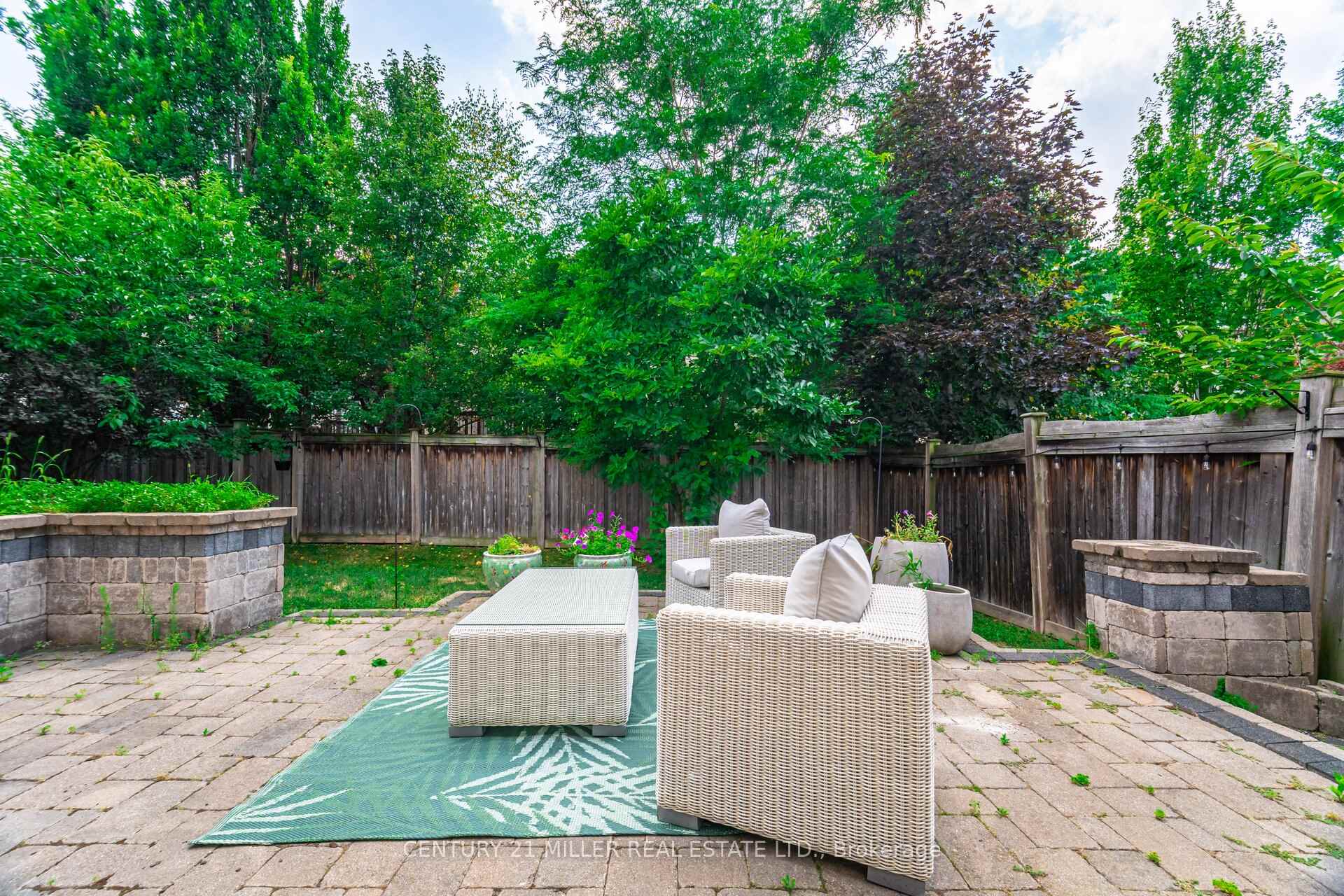 Photo 40 of 2098 Wildfel Way, Oakville, Bronte Creek — HOMEH
