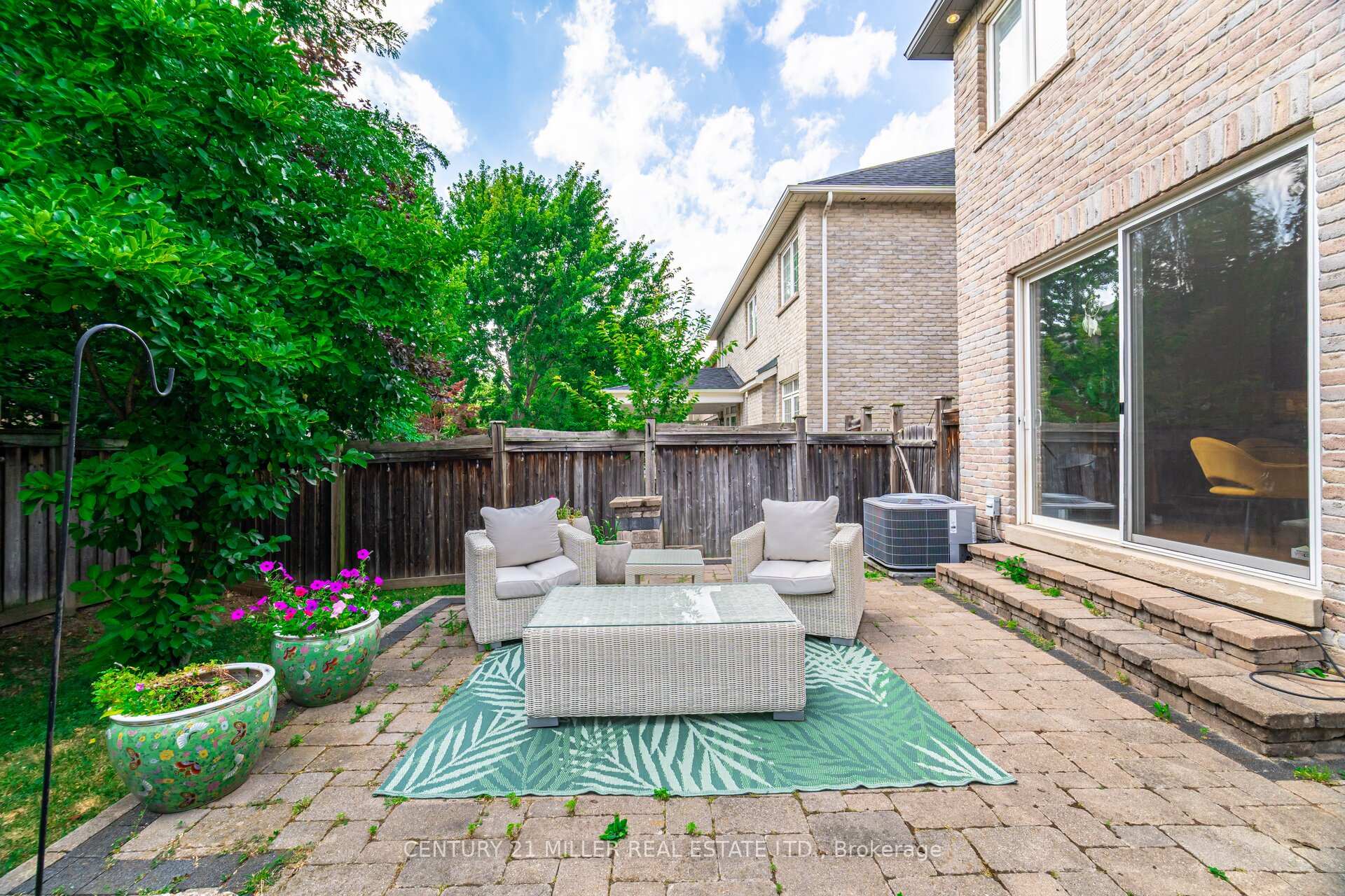 Photo 41 of 2098 Wildfel Way, Oakville, Bronte Creek — HOMEH