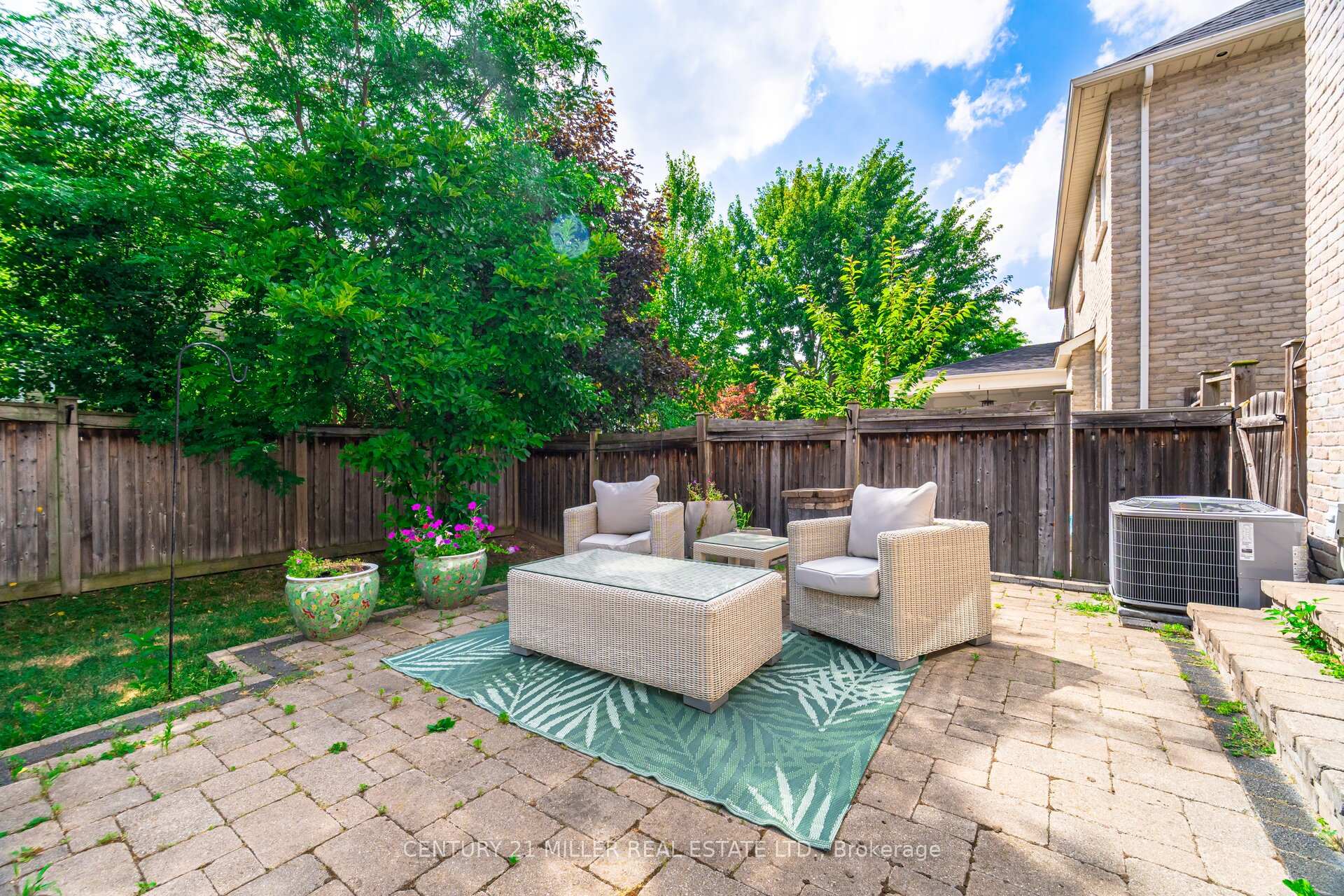 Photo 42 of 2098 Wildfel Way, Oakville, Bronte Creek — HOMEH