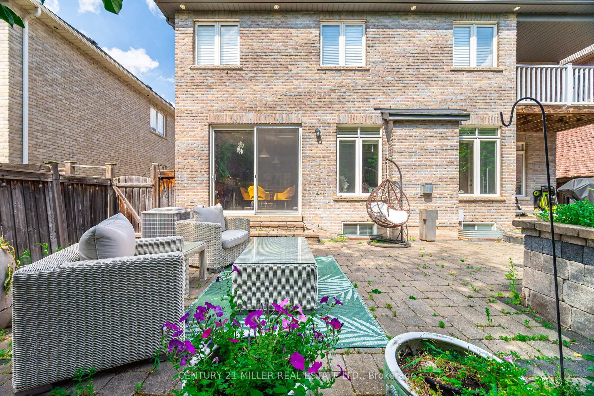 Photo 43 of 2098 Wildfel Way, Oakville, Bronte Creek — HOMEH