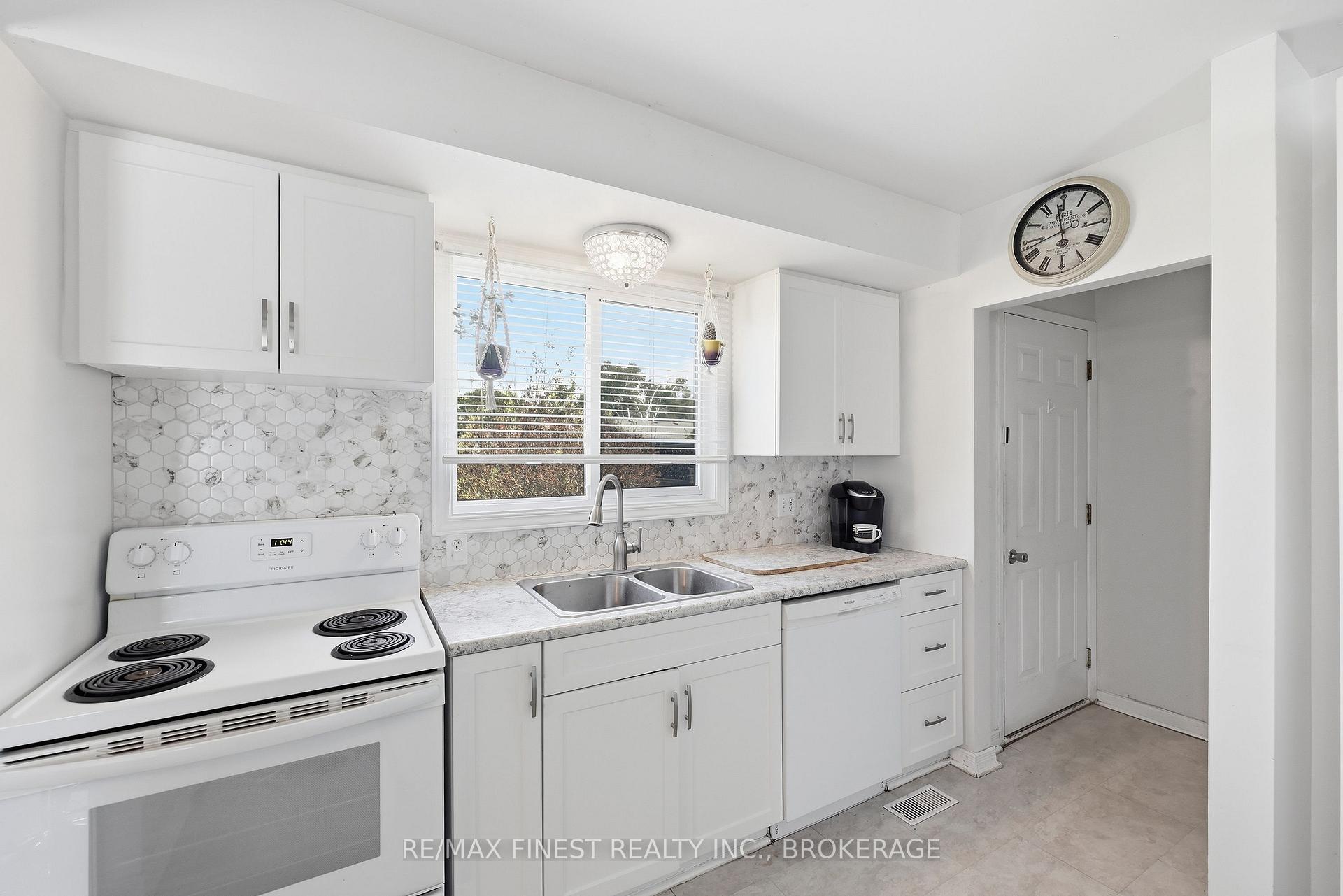 Photo 27 of 10 Shane Street, Loyalist, Odessa — HOMEH