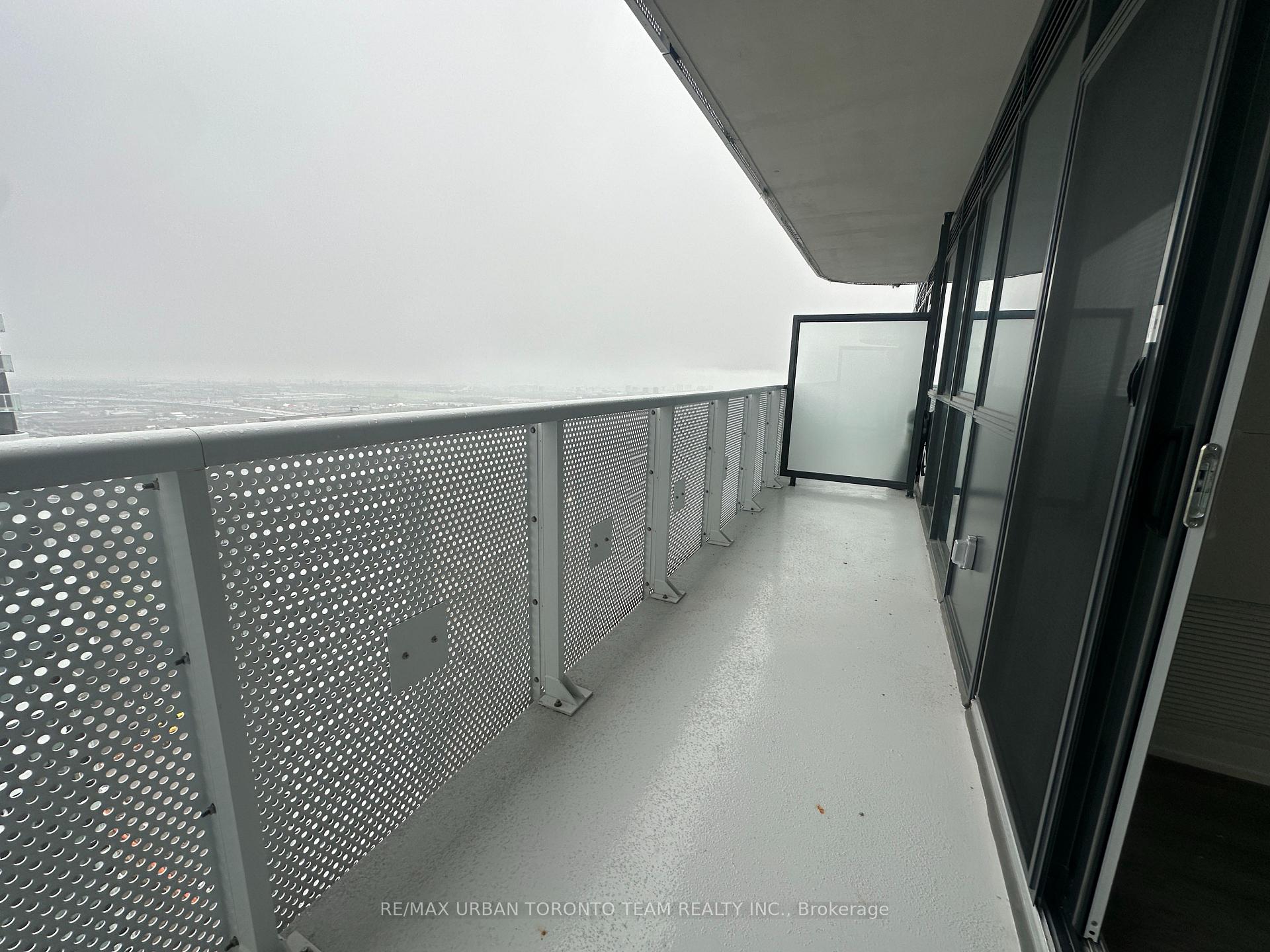 Photo 8 of Unit 5501, 225 Commerce Street, Vaughan, Vaughan Corporate Centre — HOMEH