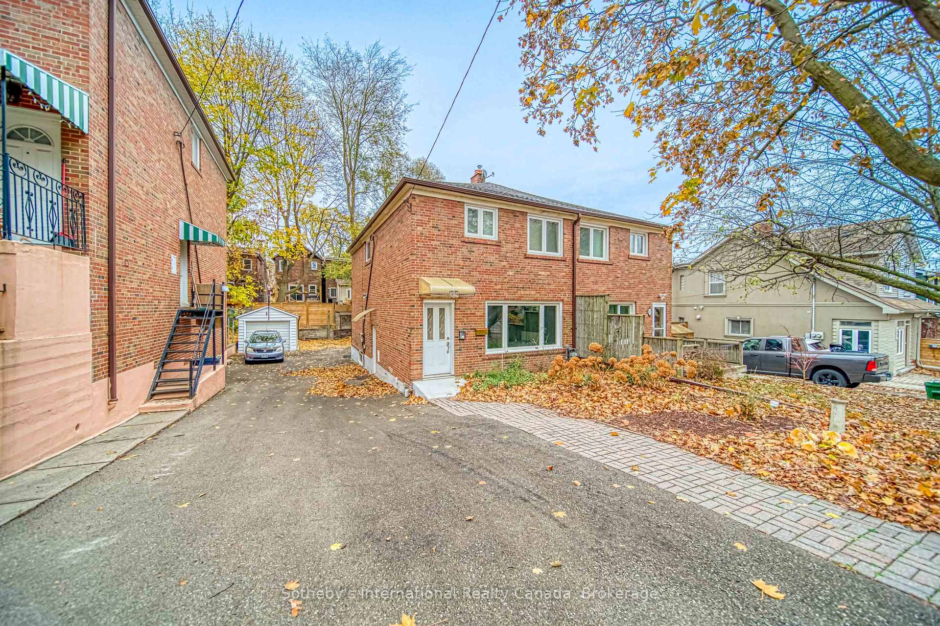 Photo 3 of 35 Bellhaven Road, Toronto, Woodbine Corridor — HOMEH