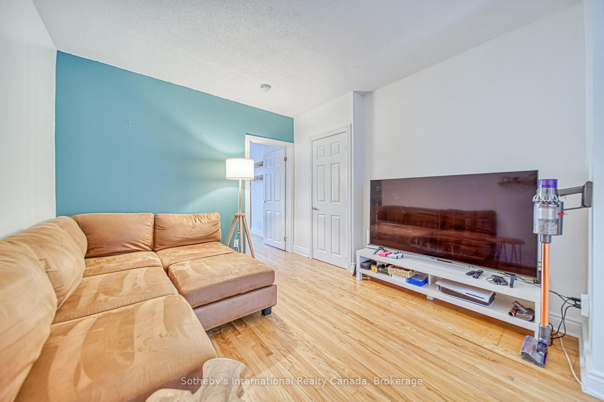 Photo 10 of 35 Bellhaven Road, Toronto, Woodbine Corridor — HOMEH