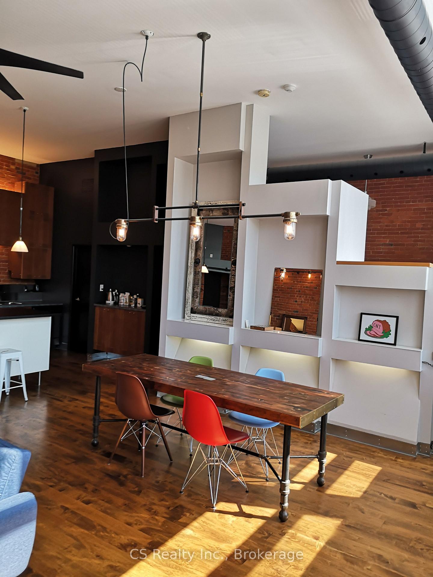 Photo 2 of Unit 23, 357 Hunter Street W, Hamilton, Kirkendall — HOMEH