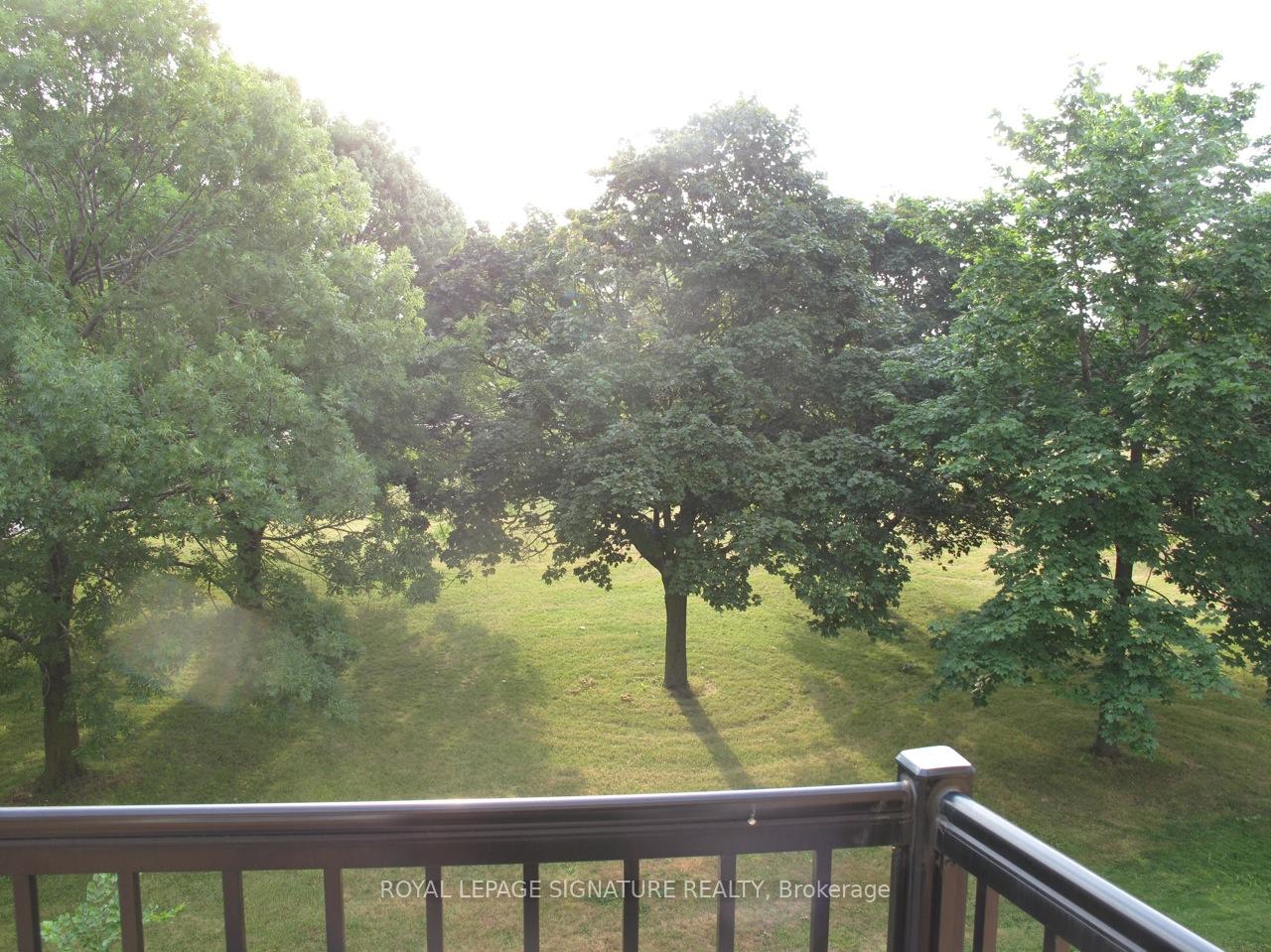 Photo 5 of Unit 301, 1785 Eglinton Avenue E, North York, Victoria Village — HOMEH