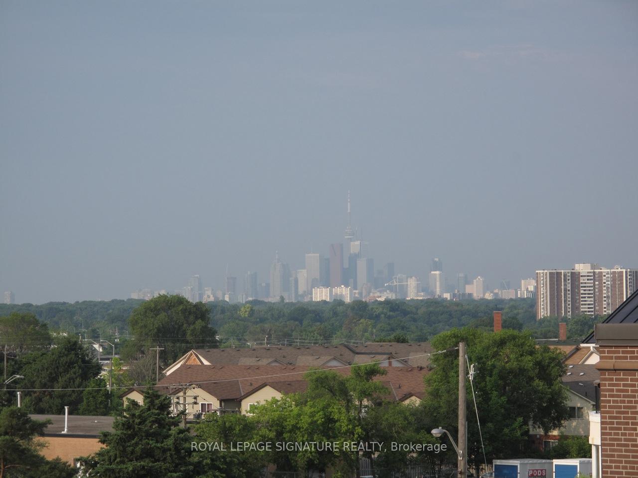 Photo 7 of Unit 301, 1785 Eglinton Avenue E, North York, Victoria Village — HOMEH