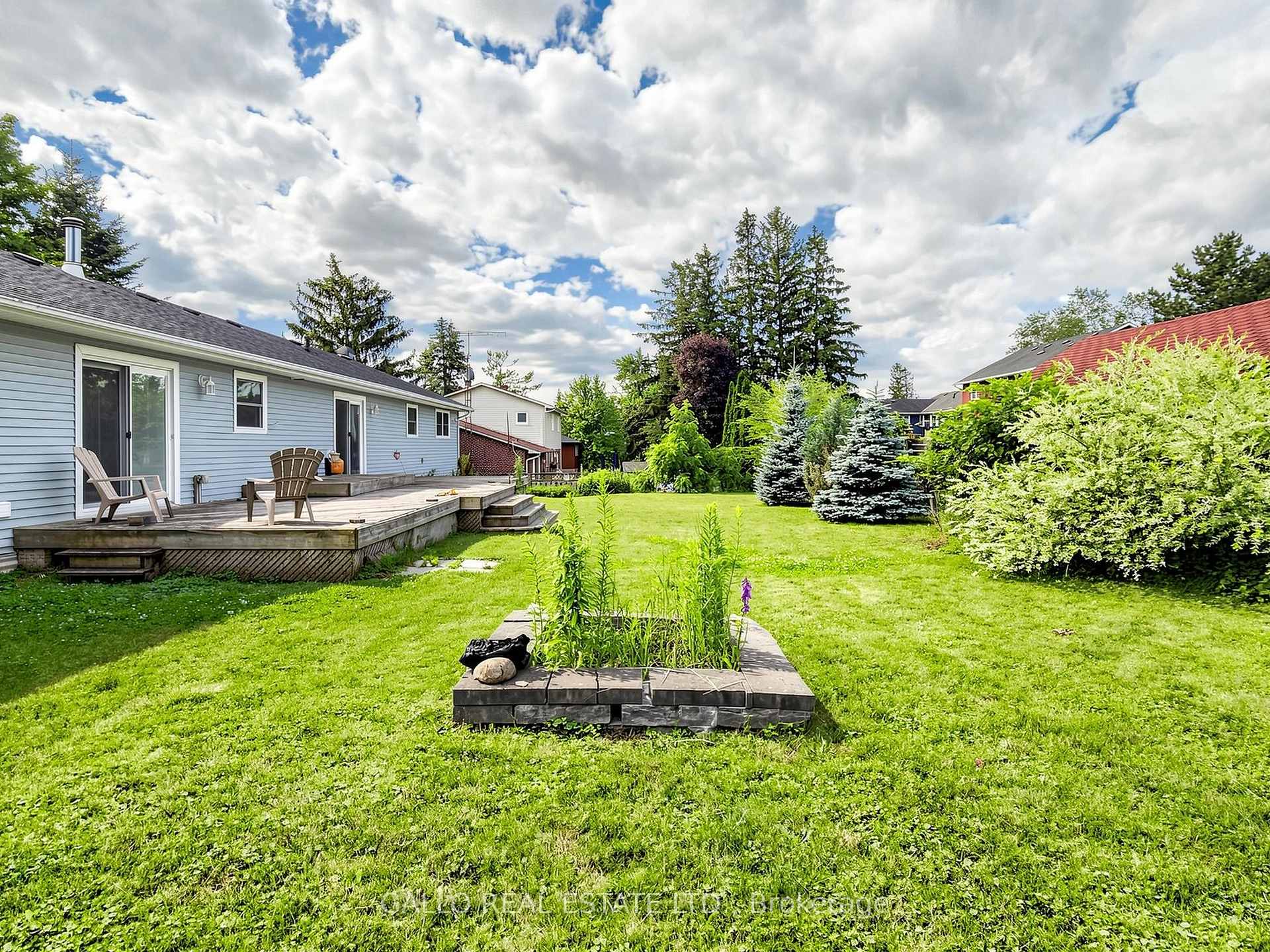 Photo 26 of 32 Elmvale Boulevard, Whitchurch-Stouffville, Rural Whitchurch-Stouffville — HOMEH
