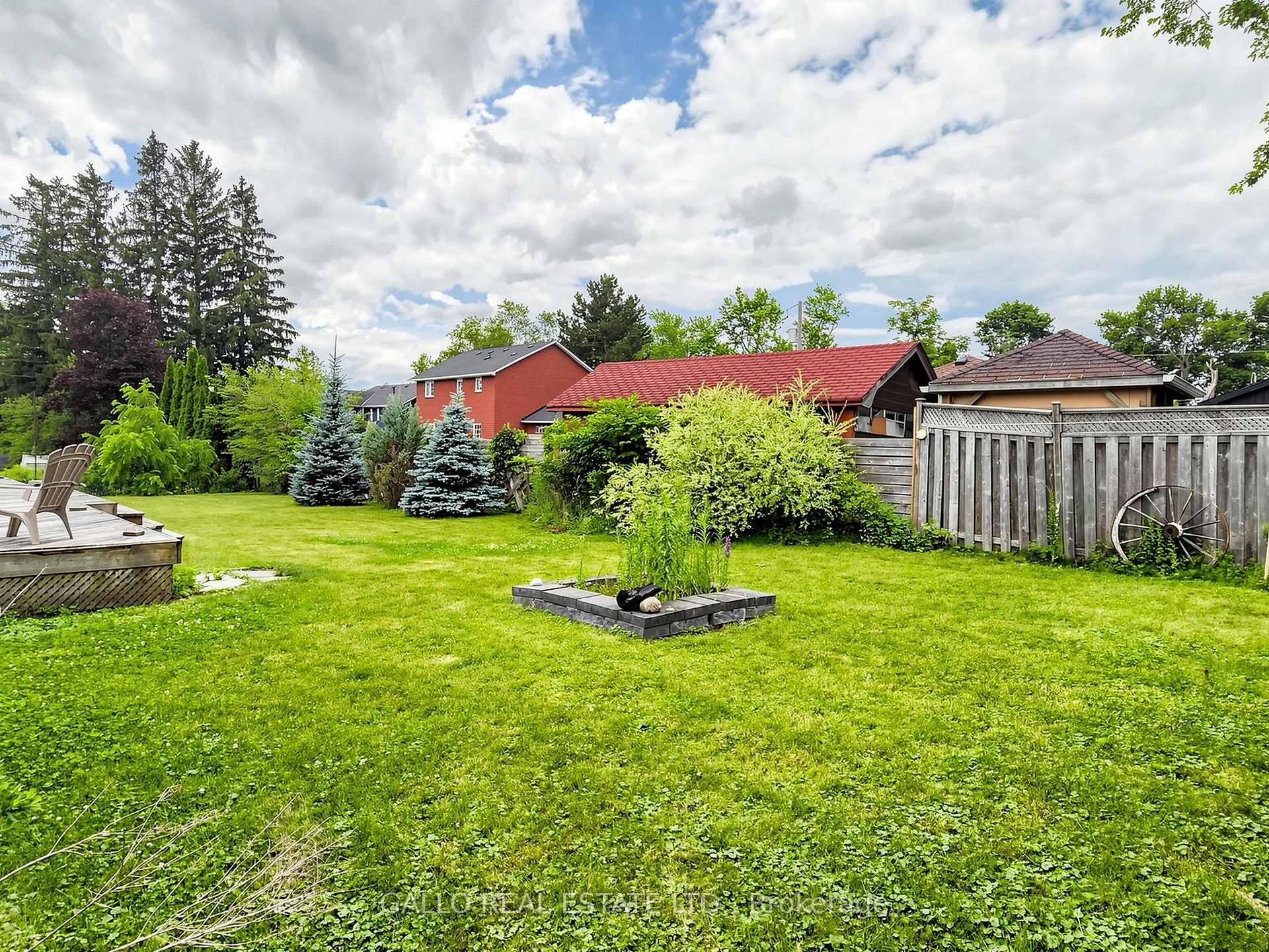 Photo 27 of 32 Elmvale Boulevard, Whitchurch-Stouffville, Rural Whitchurch-Stouffville — HOMEH