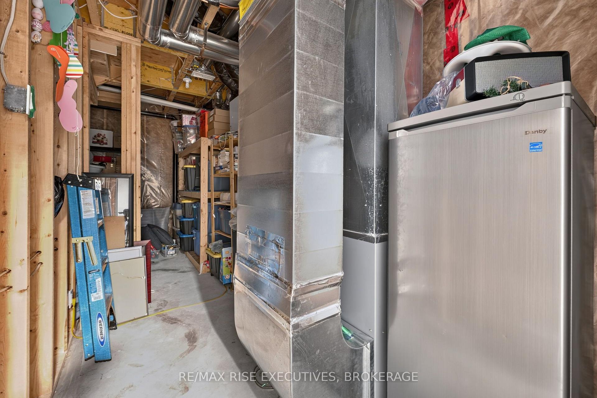 Photo 31 of 1454 Evergreen Drive, Kingston, City Northwest — HOMEH