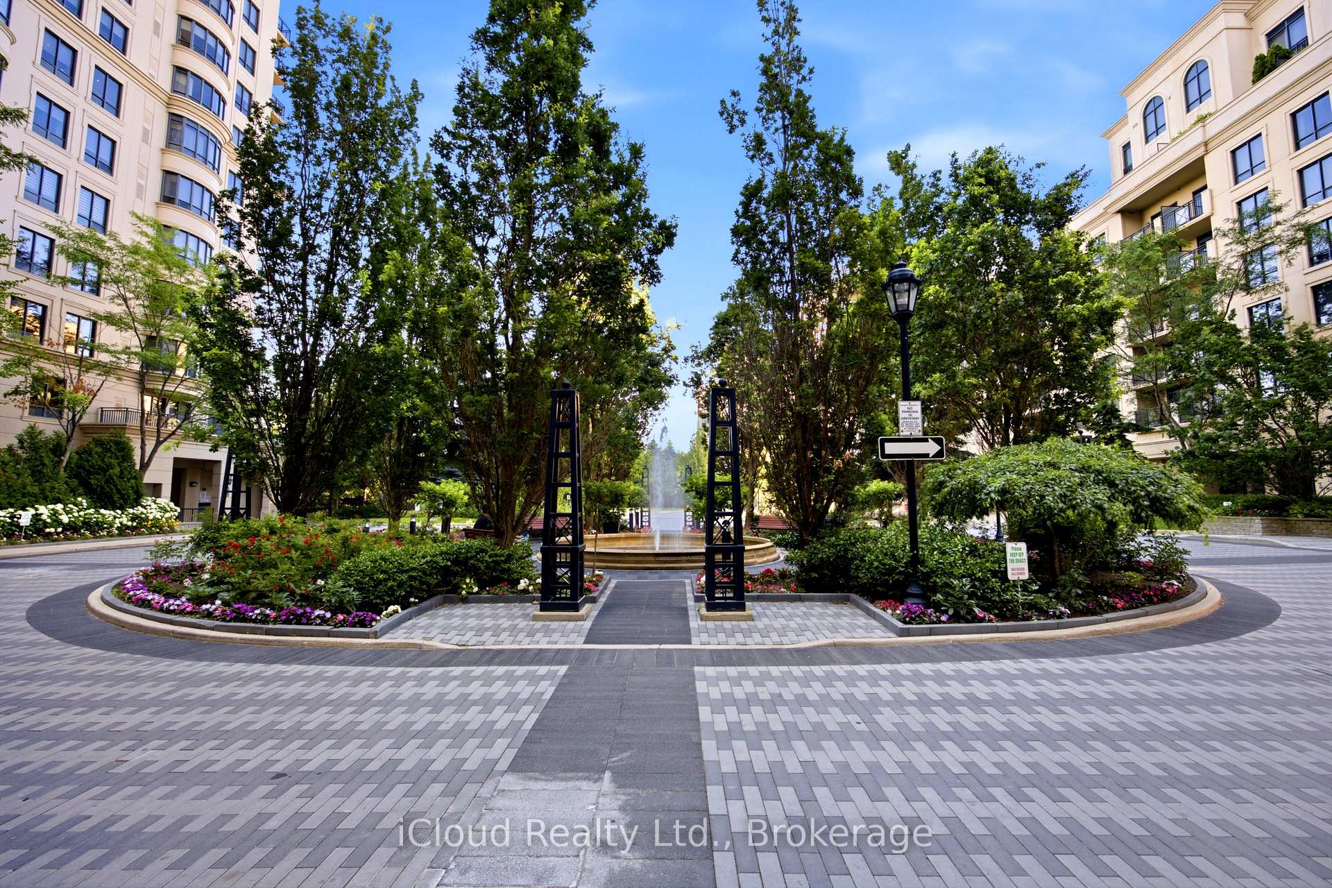Photo 4 of Unit Ph16, 650 Sheppard Avenue E, North York, Bayview Village — HOMEH