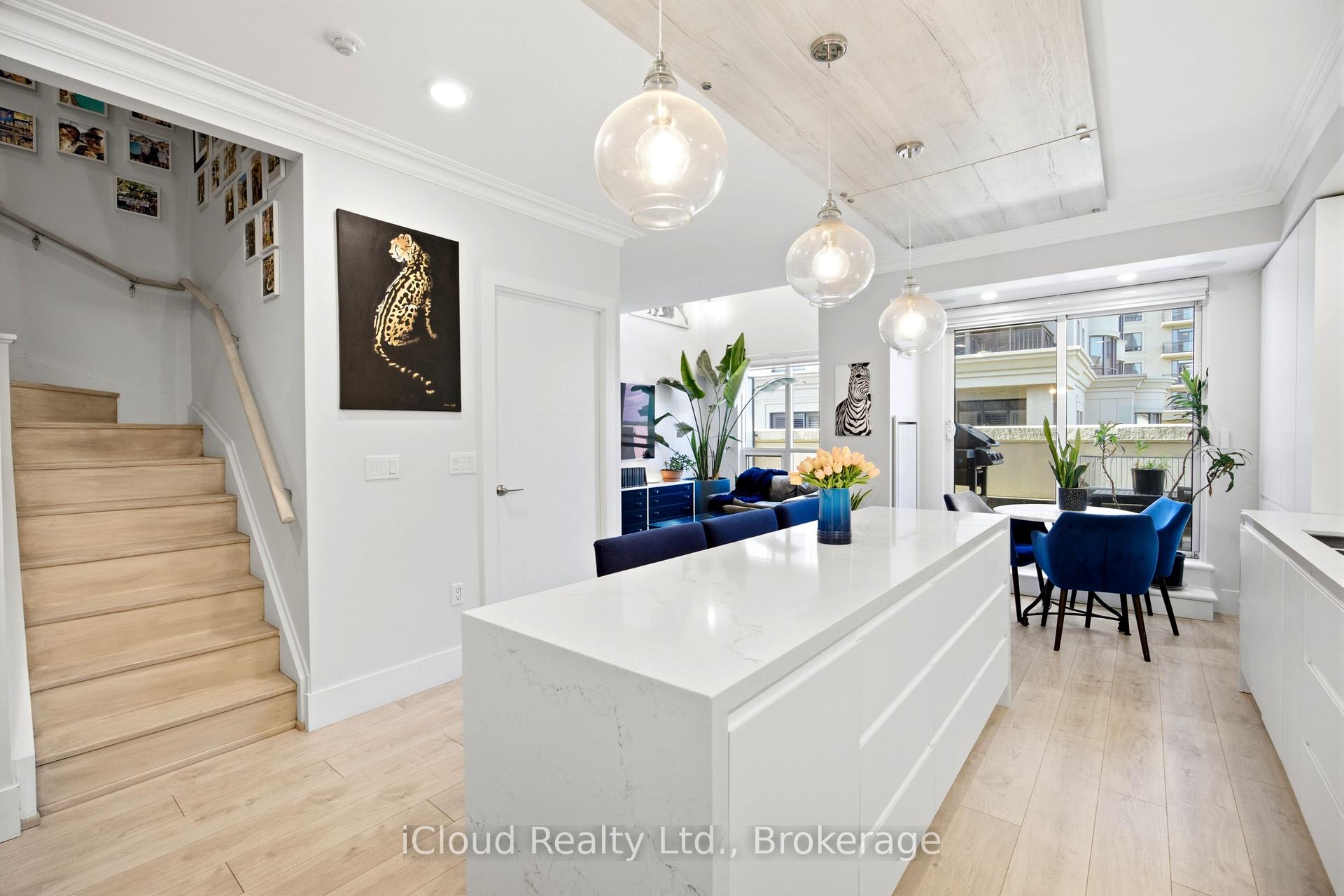 Photo 13 of Unit Ph16, 650 Sheppard Avenue E, North York, Bayview Village — HOMEH