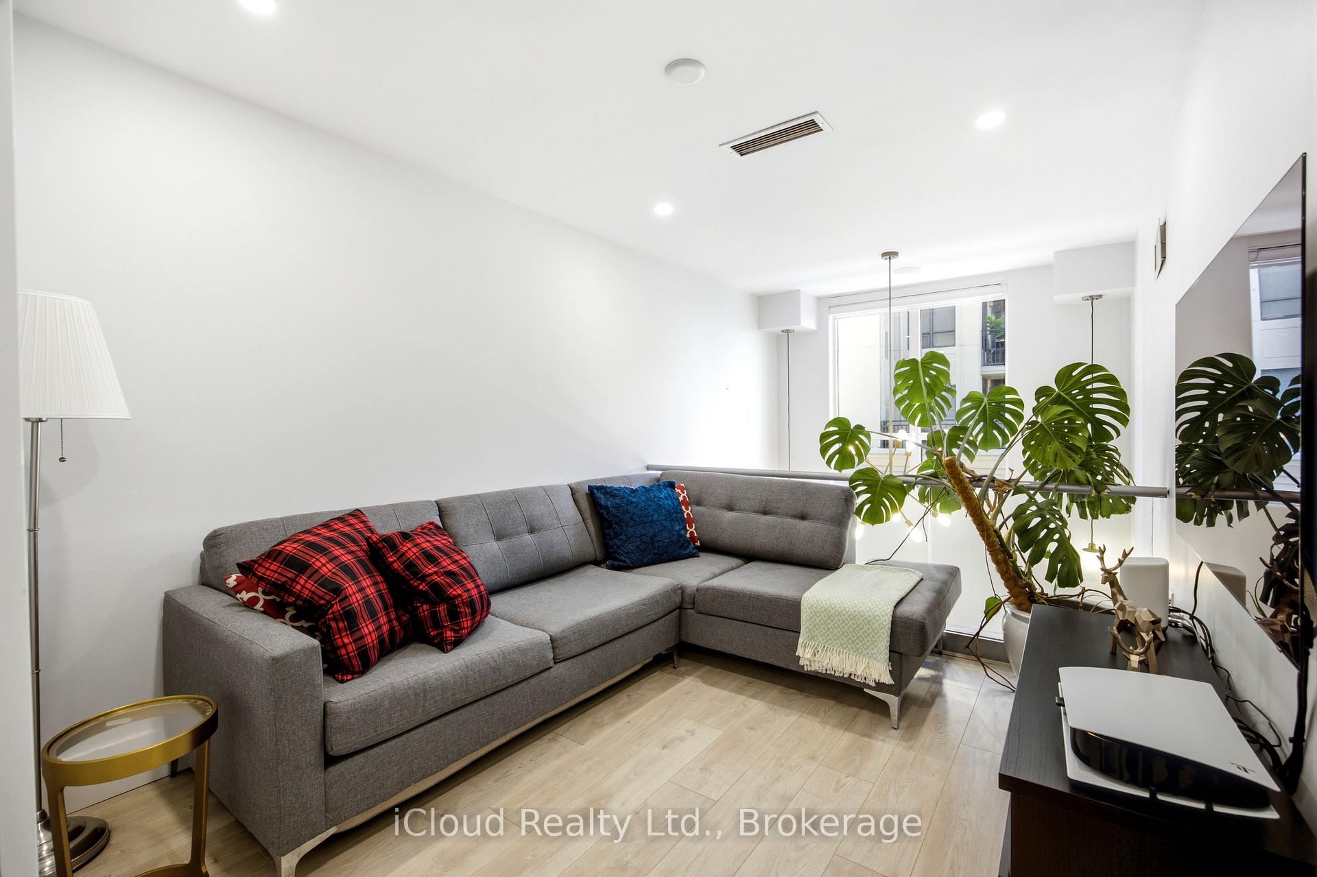 Photo 26 of Unit Ph16, 650 Sheppard Avenue E, North York, Bayview Village — HOMEH
