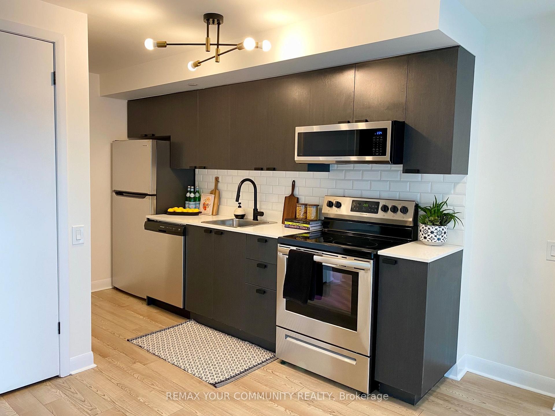 Photo 3 of Unit 402, 375 King Street W, Toronto, Waterfront Communities — HOMEH