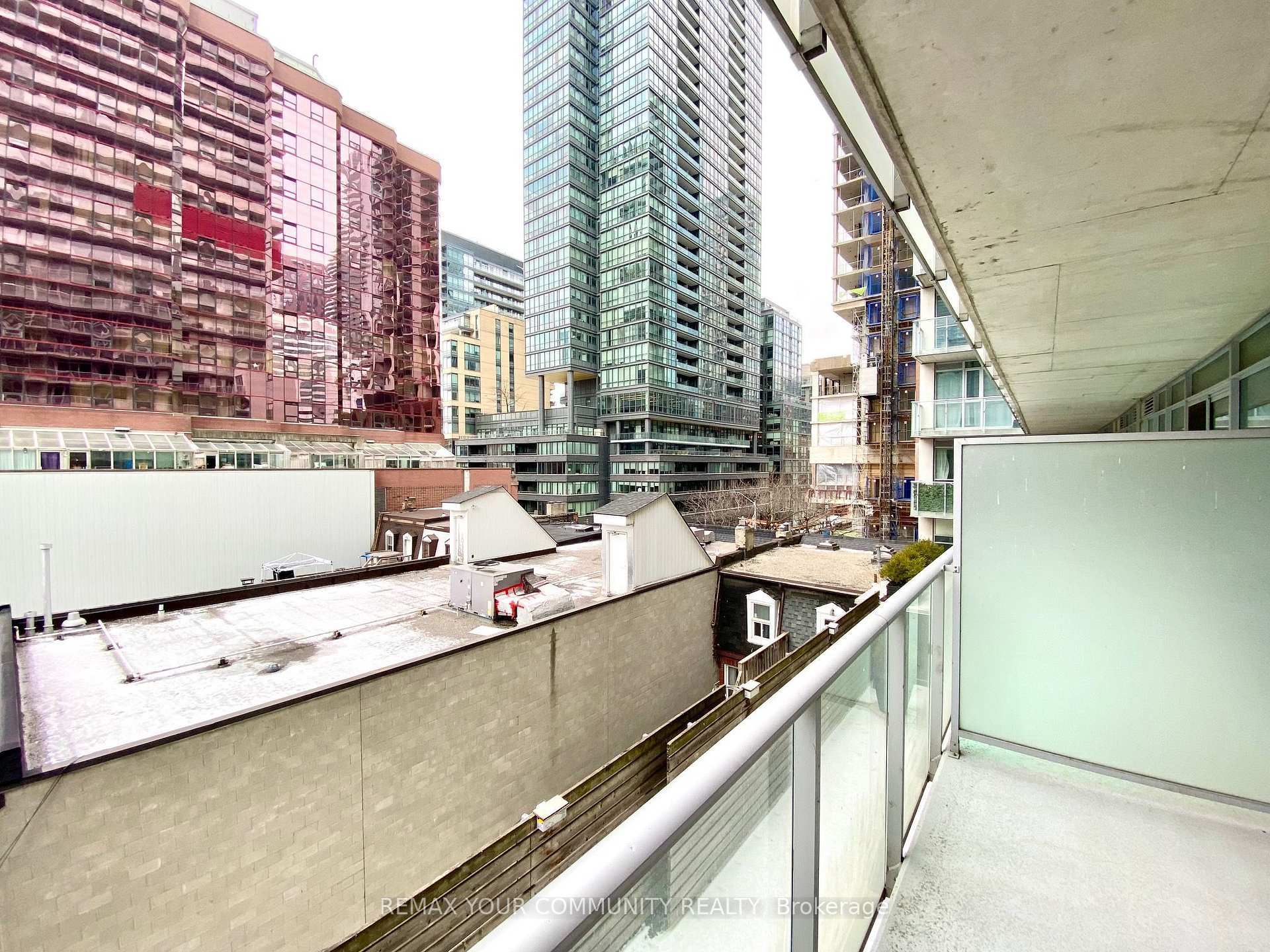 Photo 7 of Unit 402, 375 King Street W, Toronto, Waterfront Communities — HOMEH