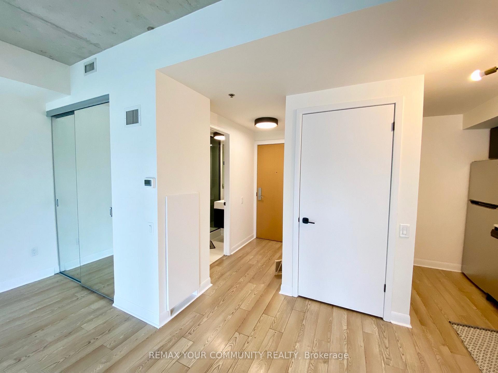 Photo 13 of Unit 402, 375 King Street W, Toronto, Waterfront Communities — HOMEH