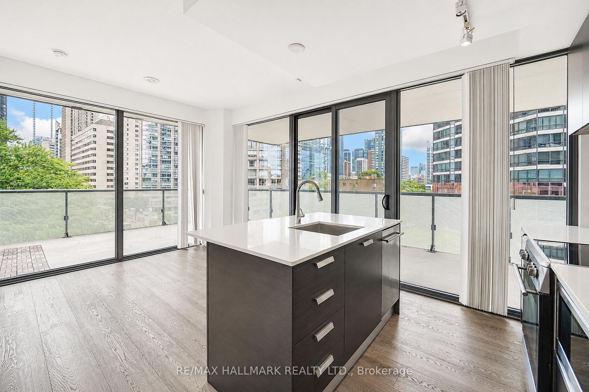Photo 2 of Unit 622, 57 St Joseph Street, Toronto, Bay Street Corridor — HOMEH