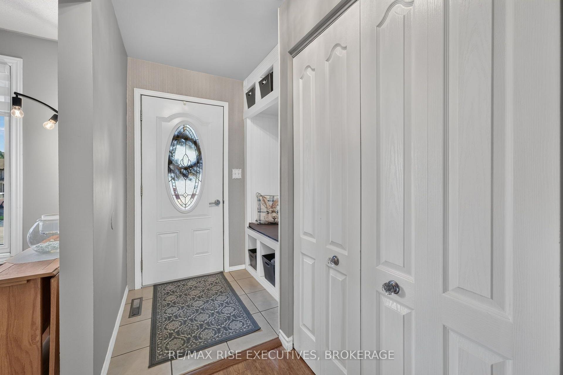 Photo 3 of 7 Cornell Avenue, Loyalist, Amherstview — HOMEH