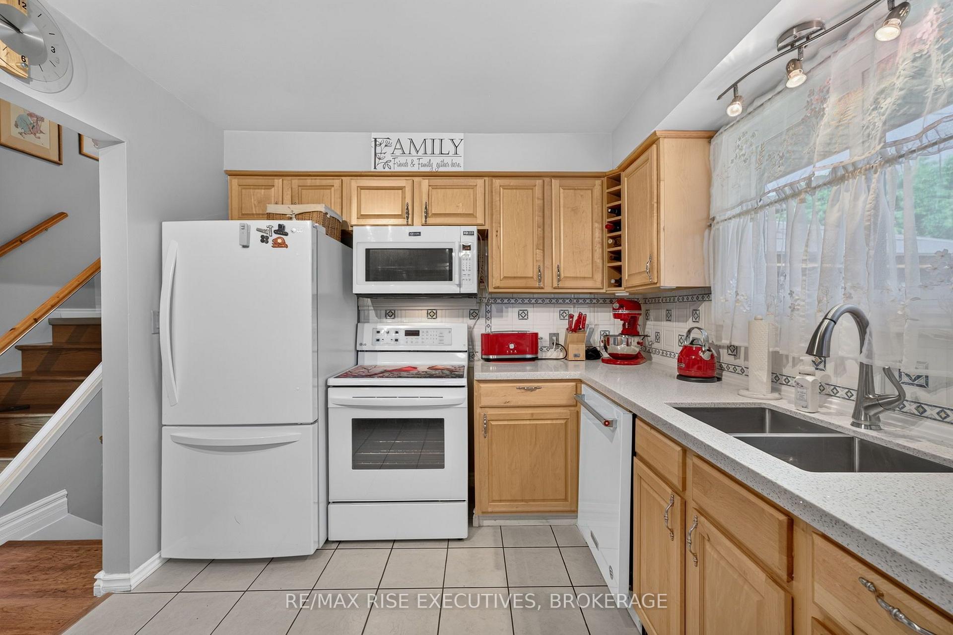 Photo 9 of 7 Cornell Avenue, Loyalist, Amherstview — HOMEH
