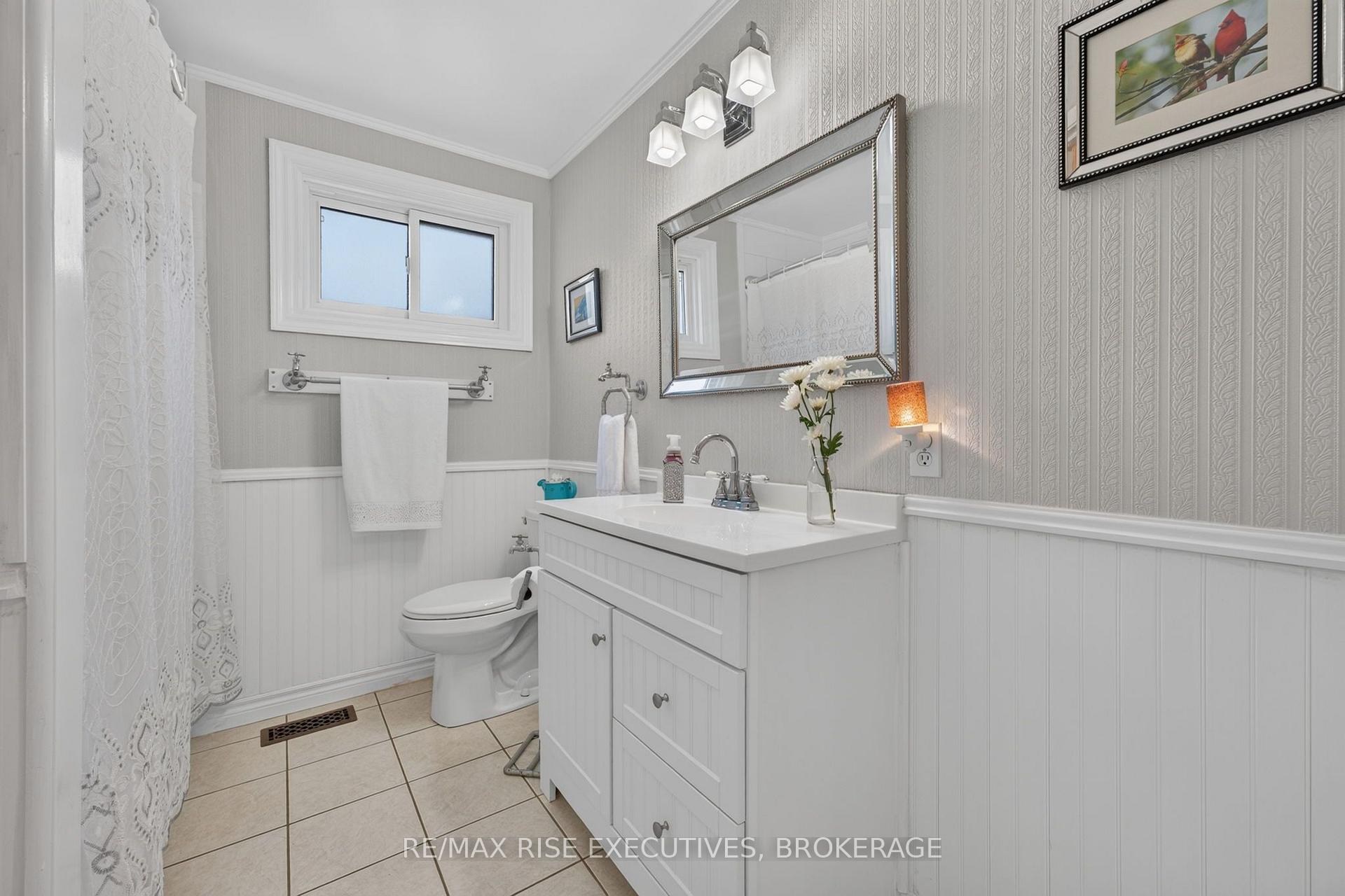 Photo 11 of 7 Cornell Avenue, Loyalist, Amherstview — HOMEH