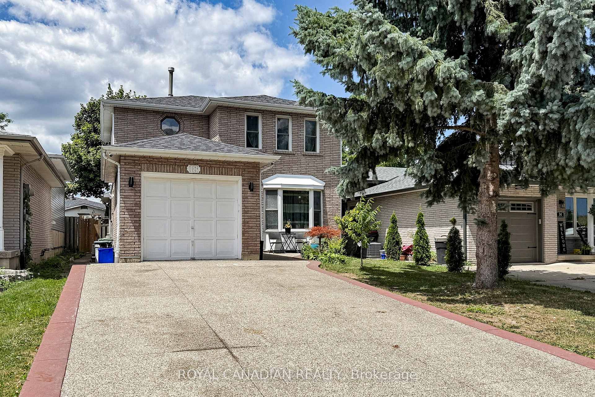 Photo 2 of 18 Millpond Place, Hamilton, Randall — HOMEH