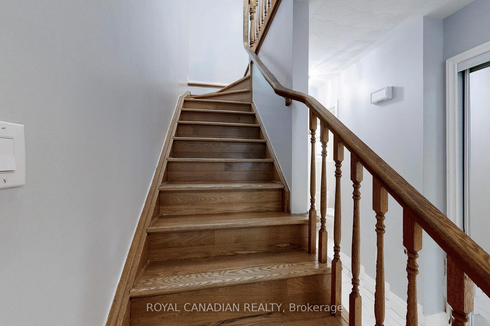 Photo 17 of 18 Millpond Place, Hamilton, Randall — HOMEH