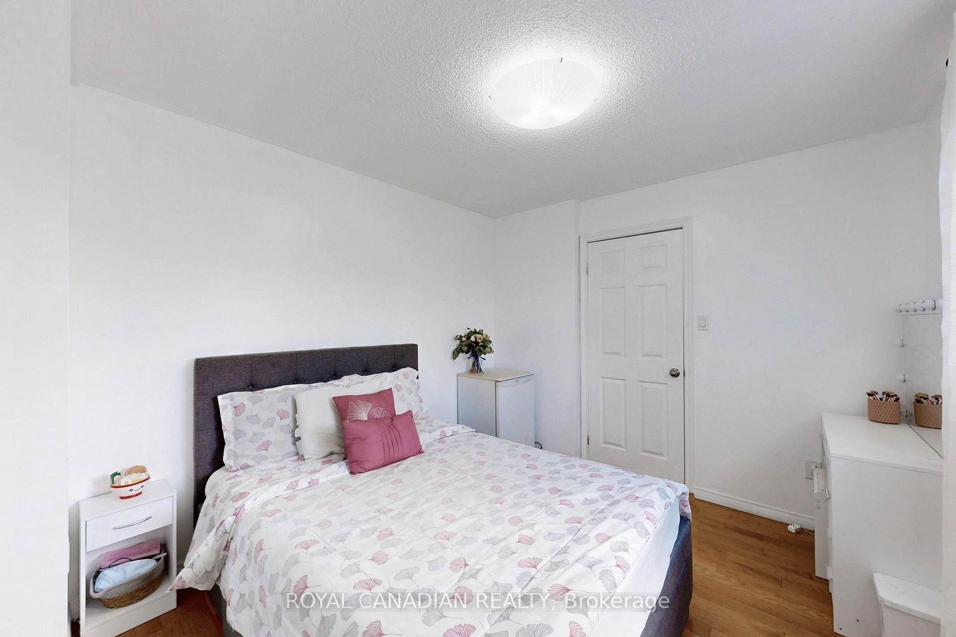 Photo 24 of 18 Millpond Place, Hamilton, Randall — HOMEH