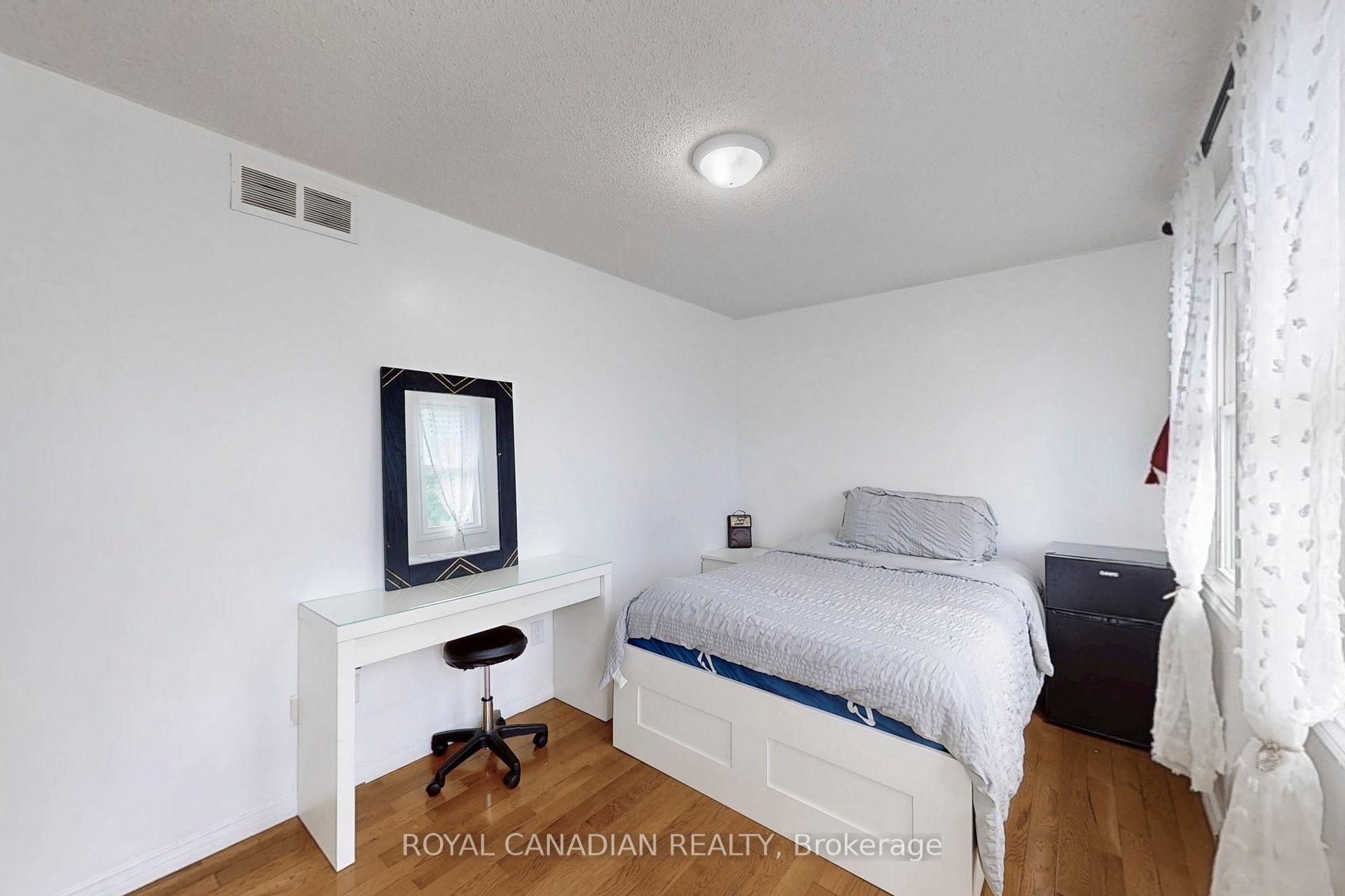 Photo 26 of 18 Millpond Place, Hamilton, Randall — HOMEH