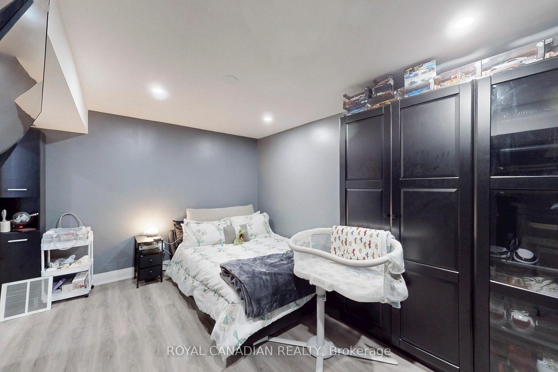 Photo 32 of 18 Millpond Place, Hamilton, Randall — HOMEH